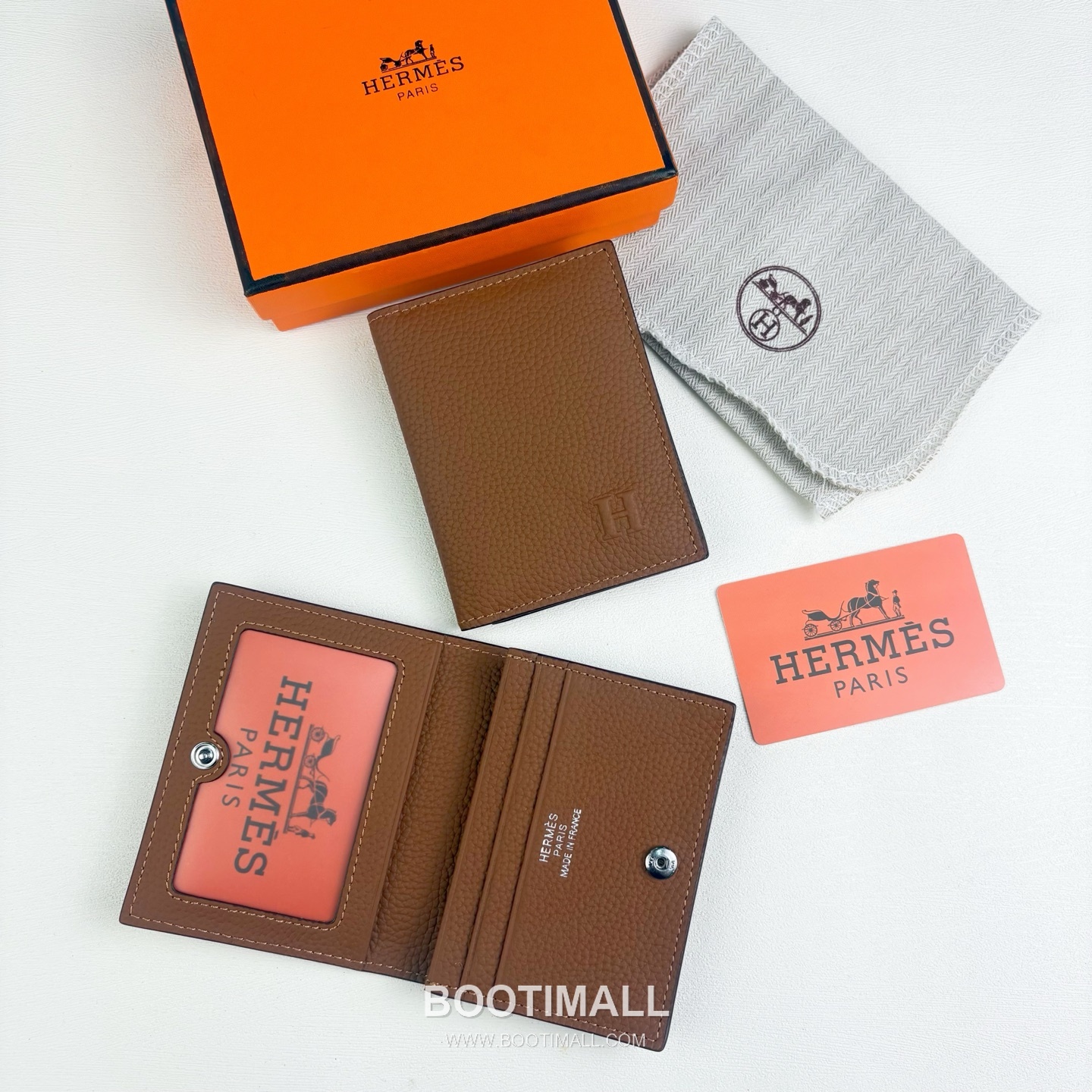 Hermès Togo Calfskin Card Holder with H Embossed Snap Closure Detail 에르메스 토고 카프스킨 H 엠보스 스냅 클로저 카드홀더 496 11cm 1