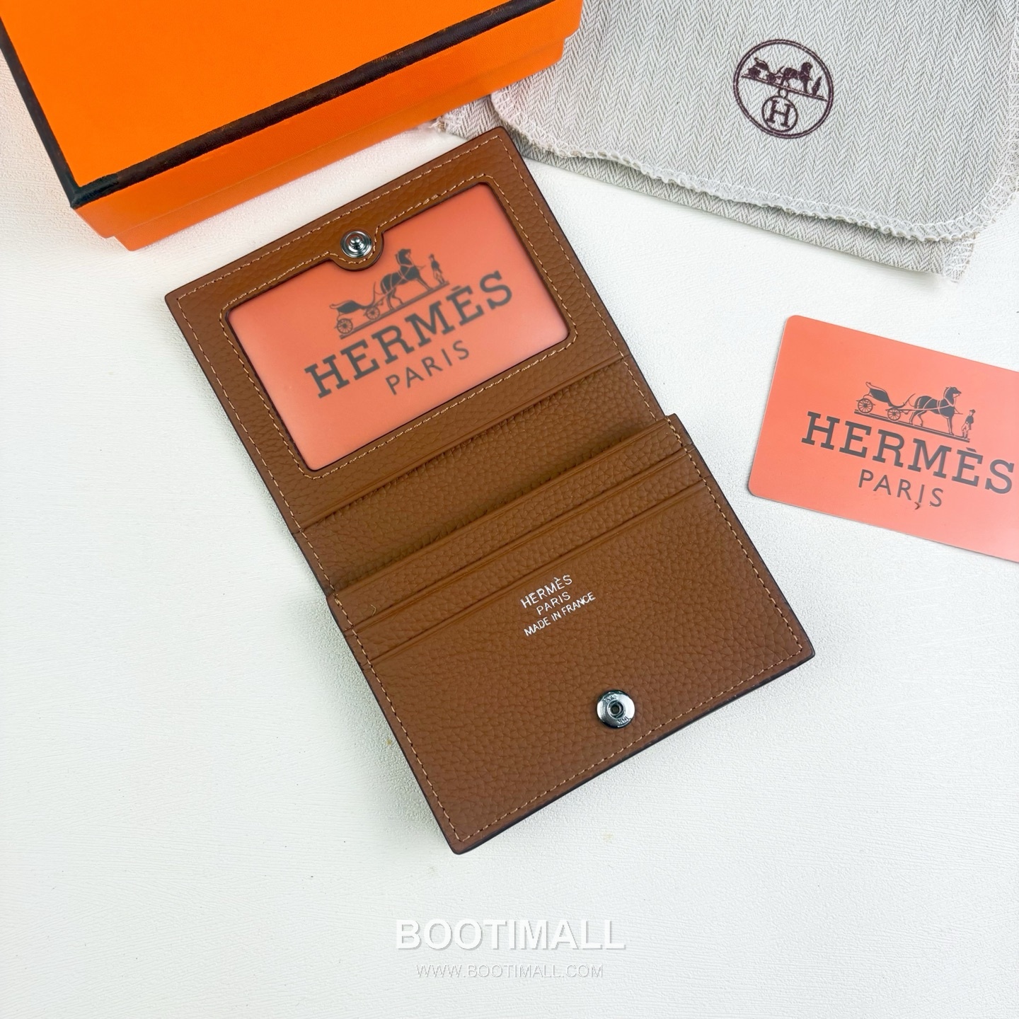 Hermès Togo Calfskin Card Holder with H Embossed Snap Closure Detail 에르메스 토고 카프스킨 H 엠보스 스냅 클로저 카드홀더 496 11cm 6