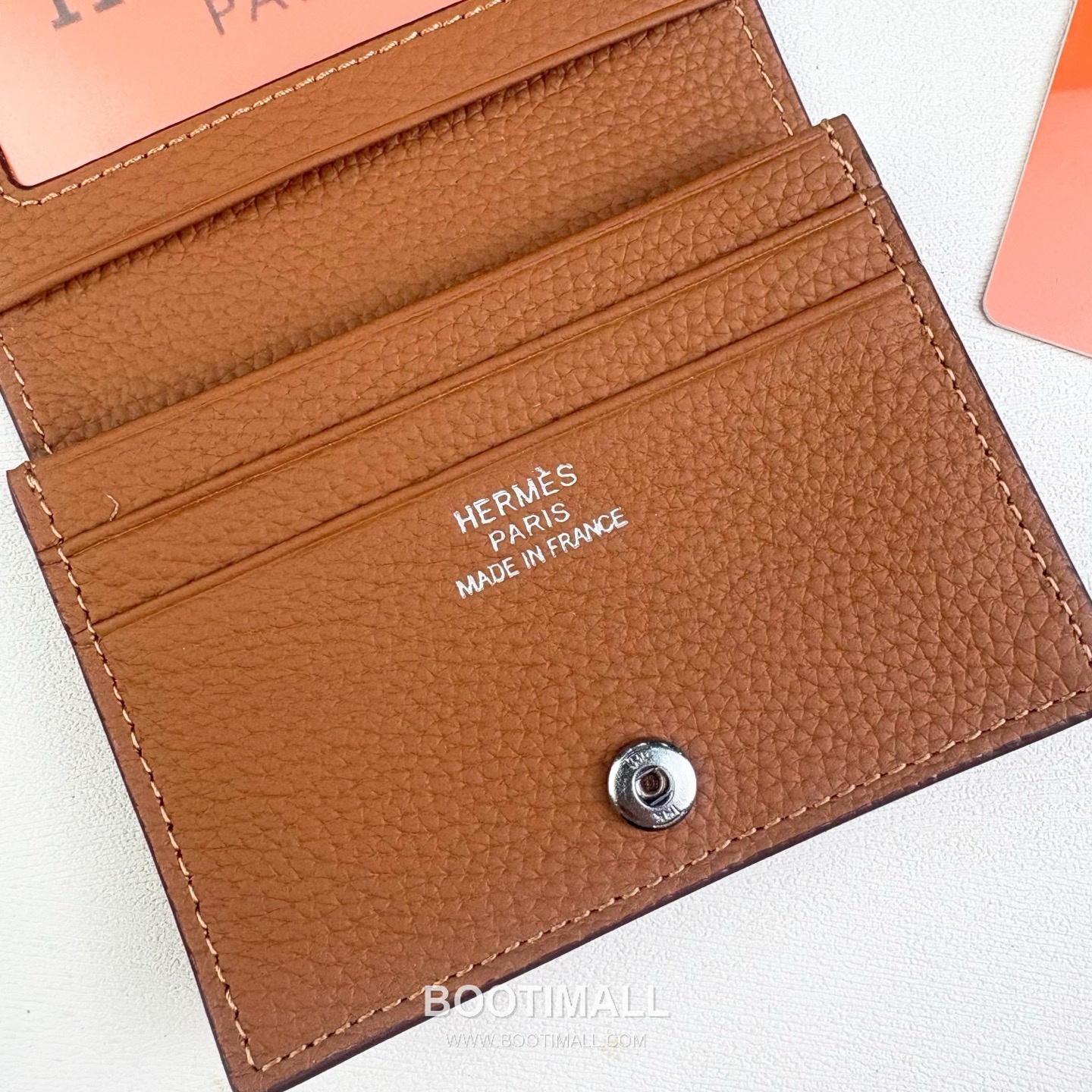 Hermès Togo Calfskin Card Holder with H Embossed Snap Closure Detail 에르메스 토고 카프스킨 H 엠보스 스냅 클로저 카드홀더 496 11cm 7