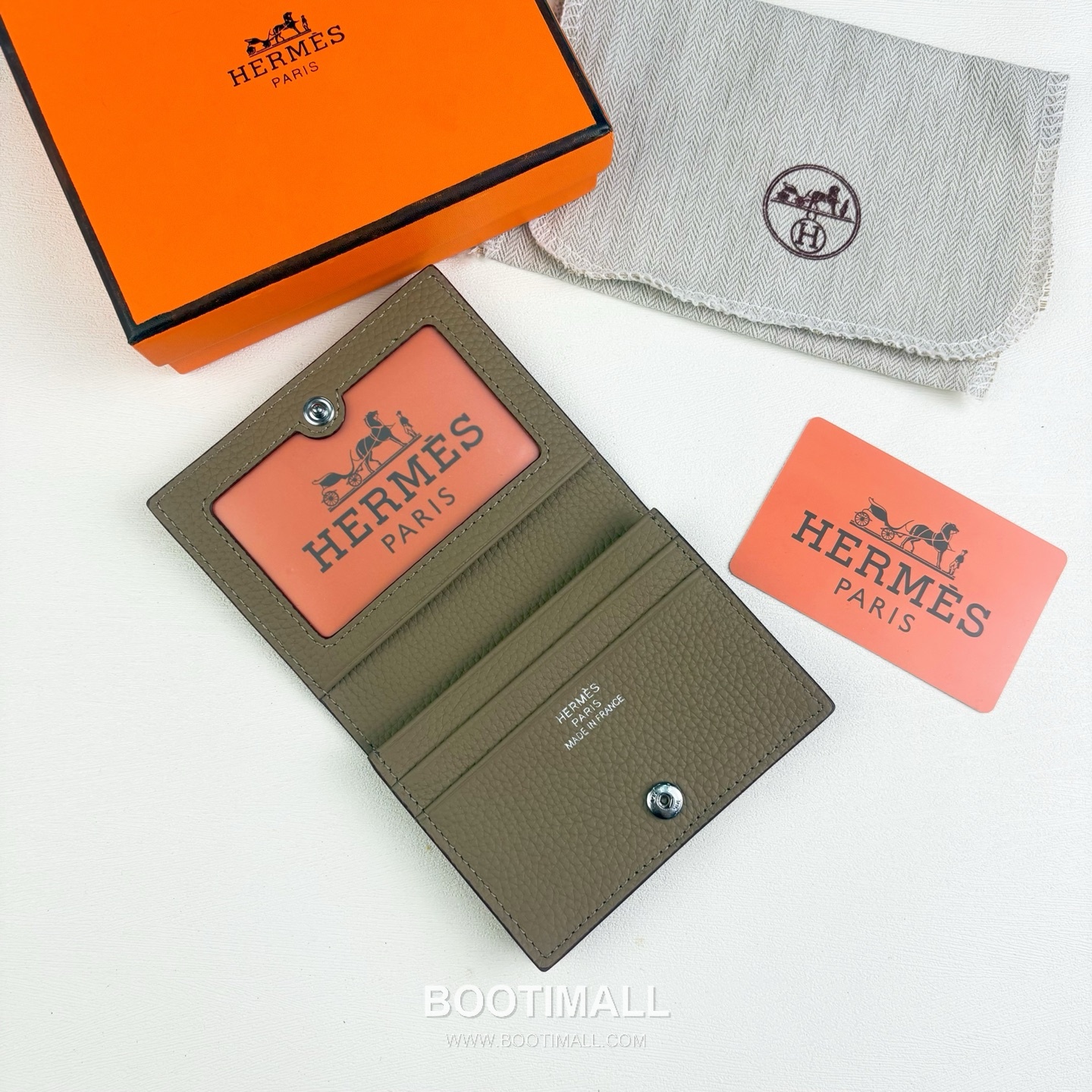 Hermès Togo Calfskin Card Holder with H Embossed Snap Closure Detail 에르메스 토고 카프스킨 H 엠보스 스냅 클로저 카드홀더 496 11cm 6