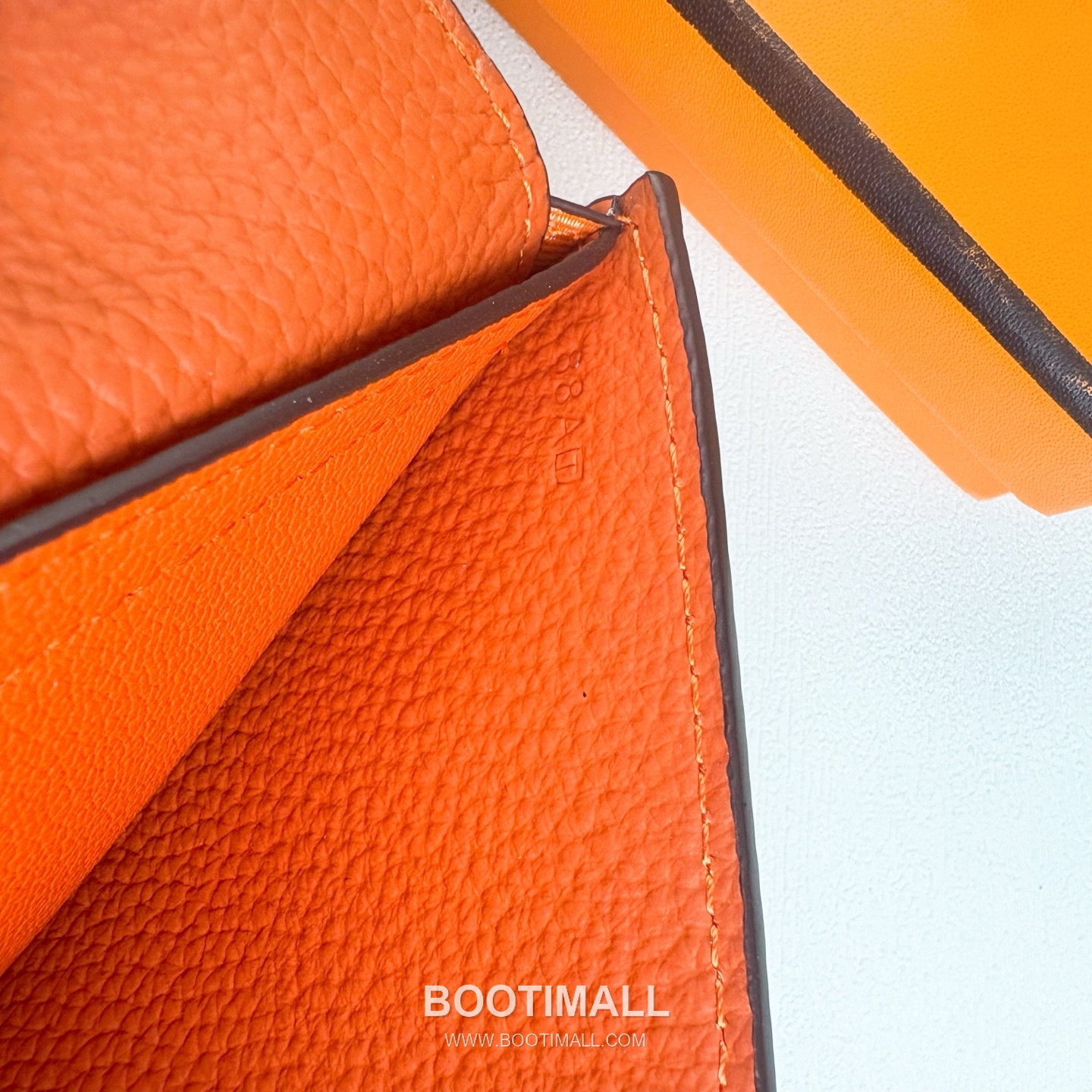 Hermès Silk’in Barenia Togo Calfskin Bi-Fold Wallet with Coin Pocket Detail 에르메스 실킨 바레니아 토고 카프스킨 코인포켓 디테일 반지갑 527 11.5cm 5