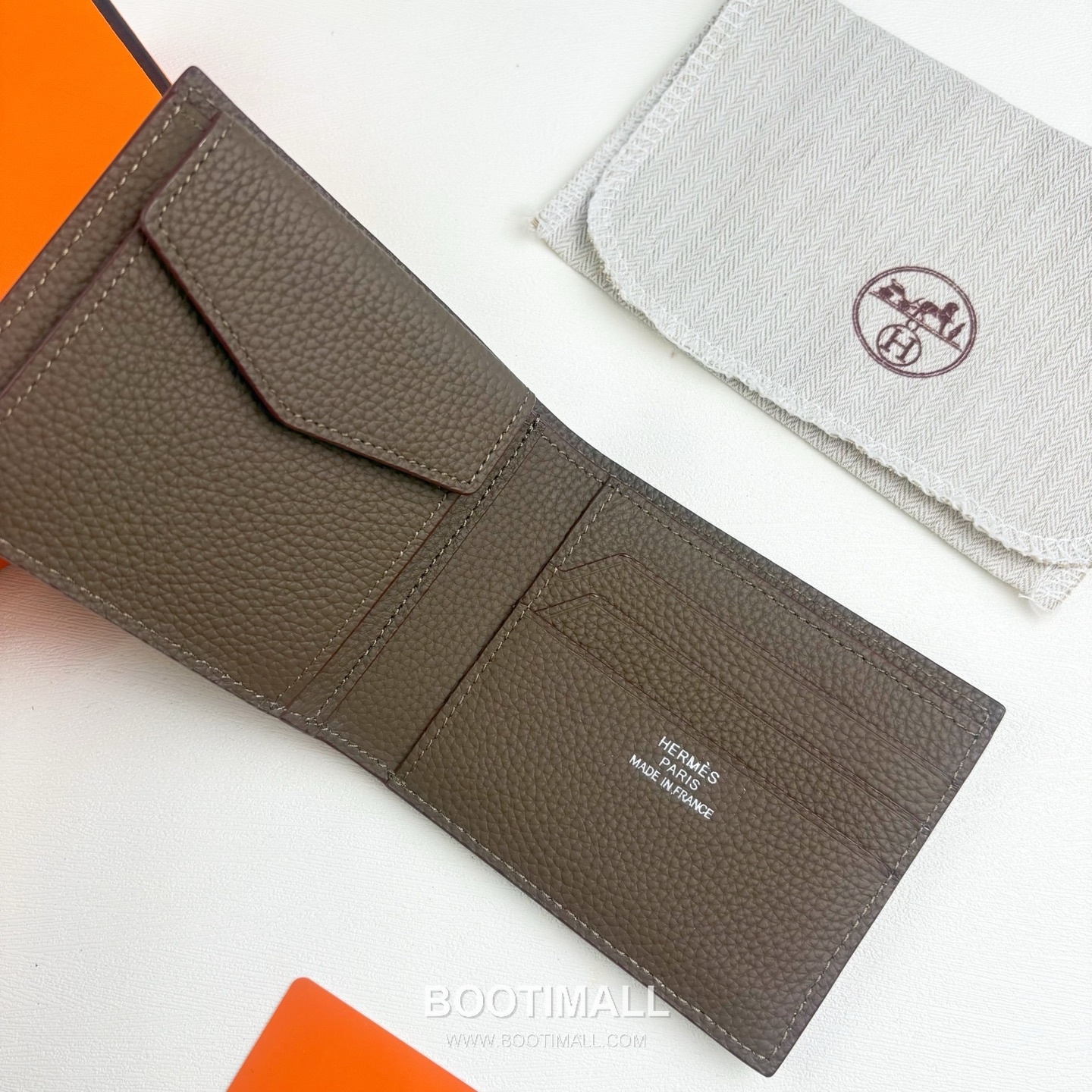 Hermès Silk’in Barenia Togo Calfskin Bi-Fold Wallet with Coin Pocket Detail 에르메스 실킨 바레니아 토고 카프스킨 코인포켓 디테일 반지갑 527 11.5cm 2
