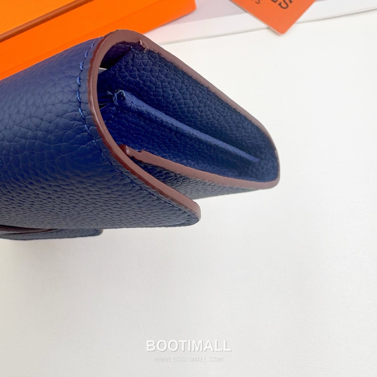 Hermès Long To Calfskin Wallet with Zip Coin Pocket Multi Compartment Detail 에르메스 롱 투 카프스킨 지퍼 코인포켓 멀티 컴파트먼트 장지갑 0688 20.5cm 4