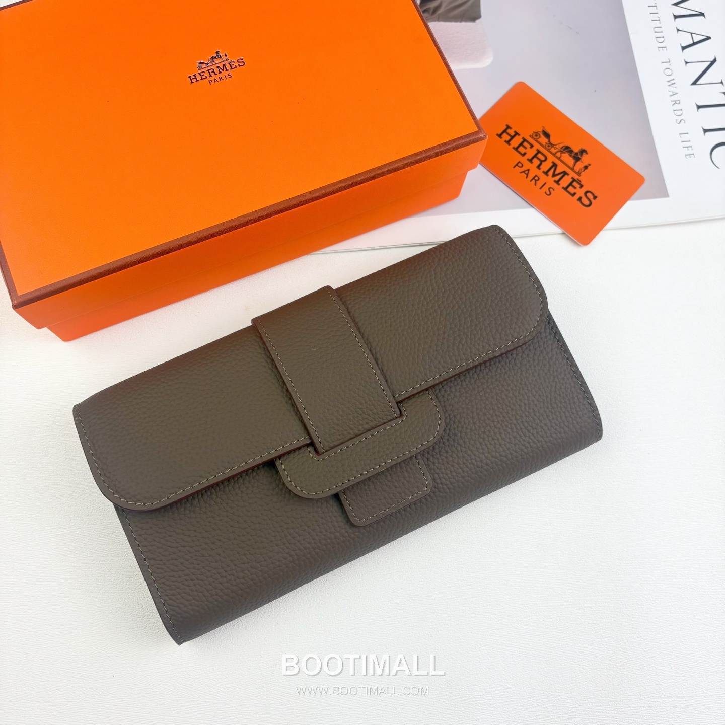 Hermès Long To Calfskin Wallet with Zip Coin Pocket Multi Compartment Detail 에르메스 롱 투 카프스킨 지퍼 코인포켓 멀티 컴파트먼트 장지갑 0688 20.5cm 1