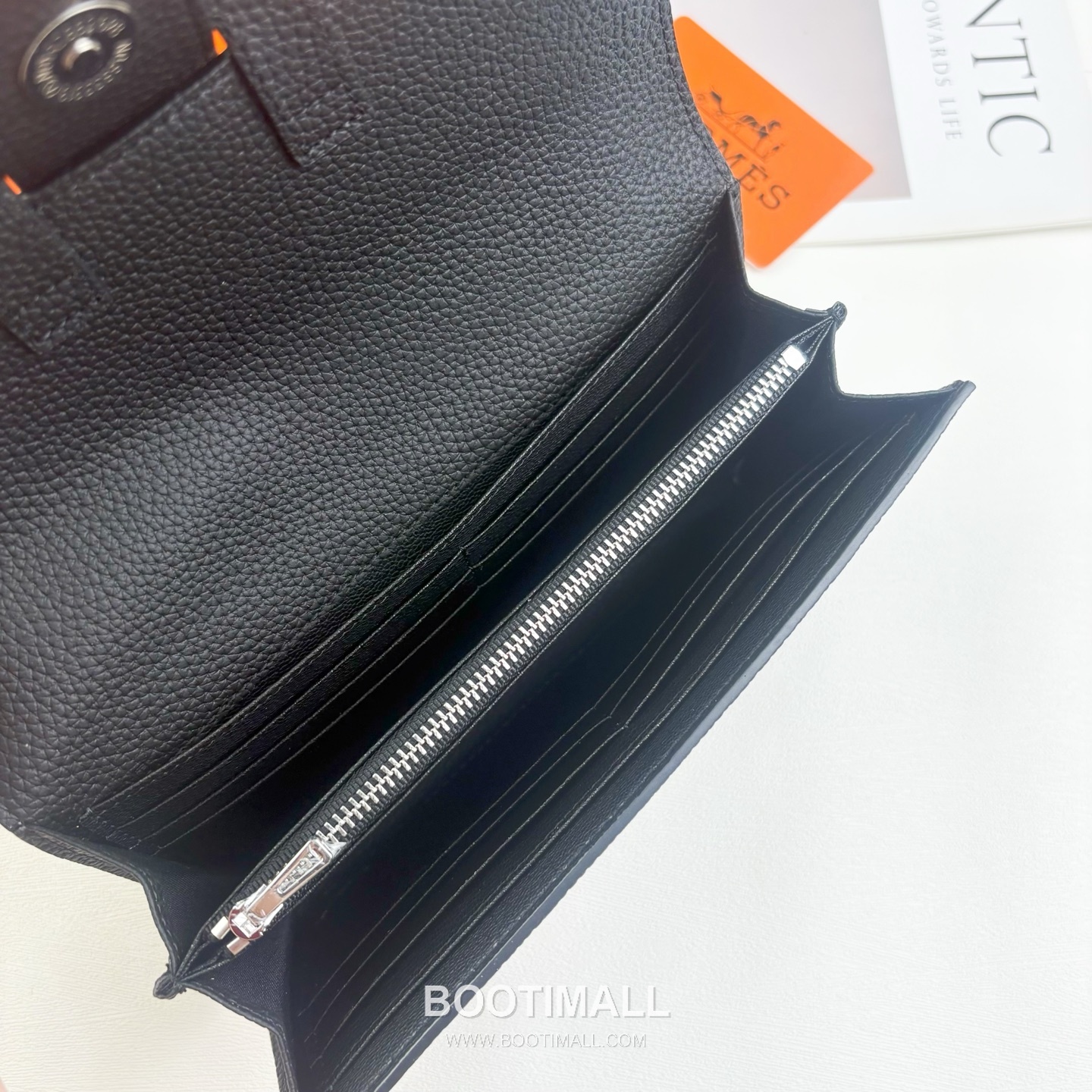 Hermès Long To Calfskin Wallet with Zip Coin Pocket Multi Compartment Detail 에르메스 롱 투 카프스킨 지퍼 코인포켓 멀티 컴파트먼트 장지갑 0688 20.5cm 5