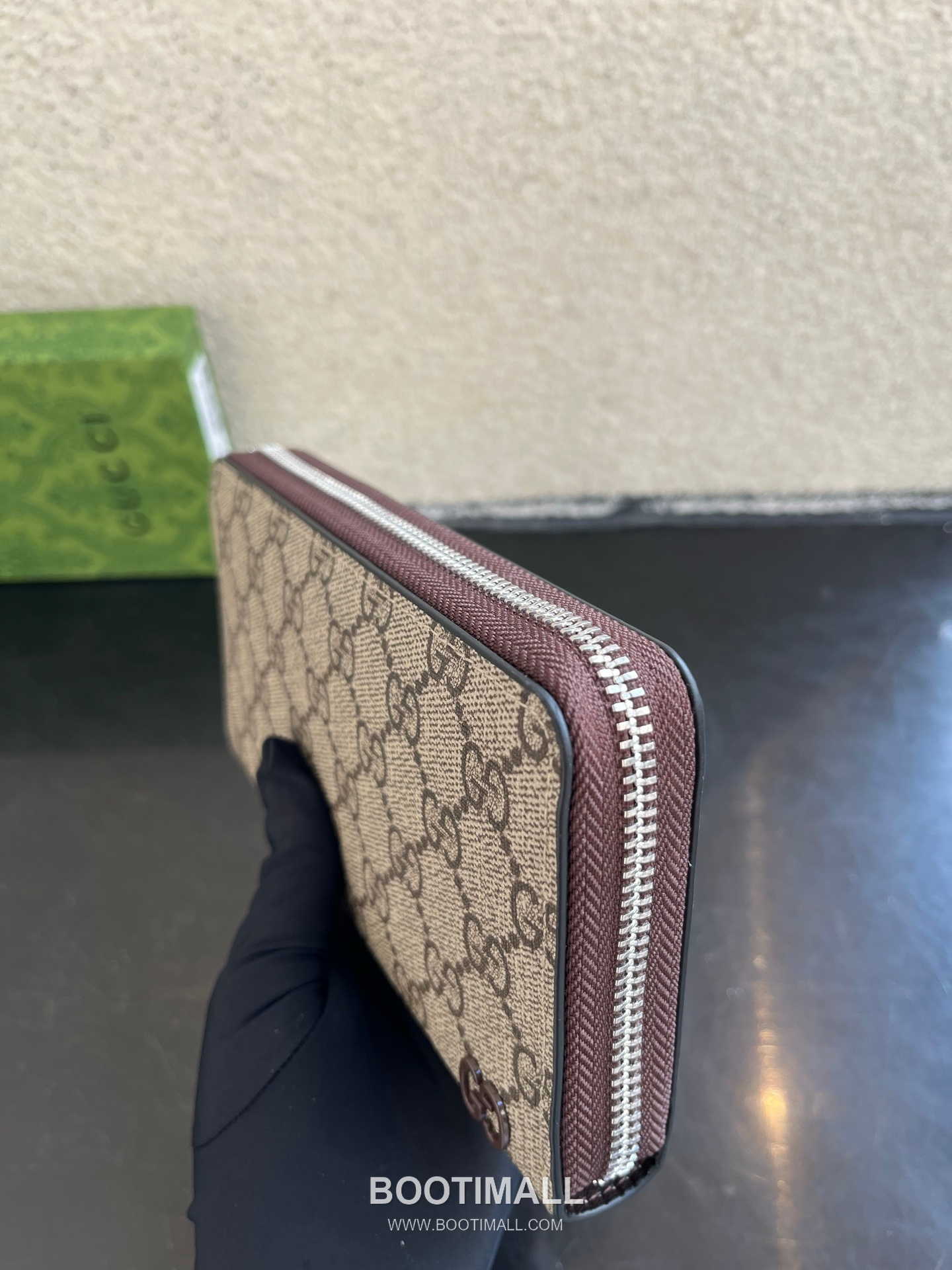 Gucci GG Supreme PVC Wallet with Double G Logo Leather Trim Detail 구찌 GG 수프림 PVC 더블 G 로고 레더 트림 장지갑 856562 19cm 8