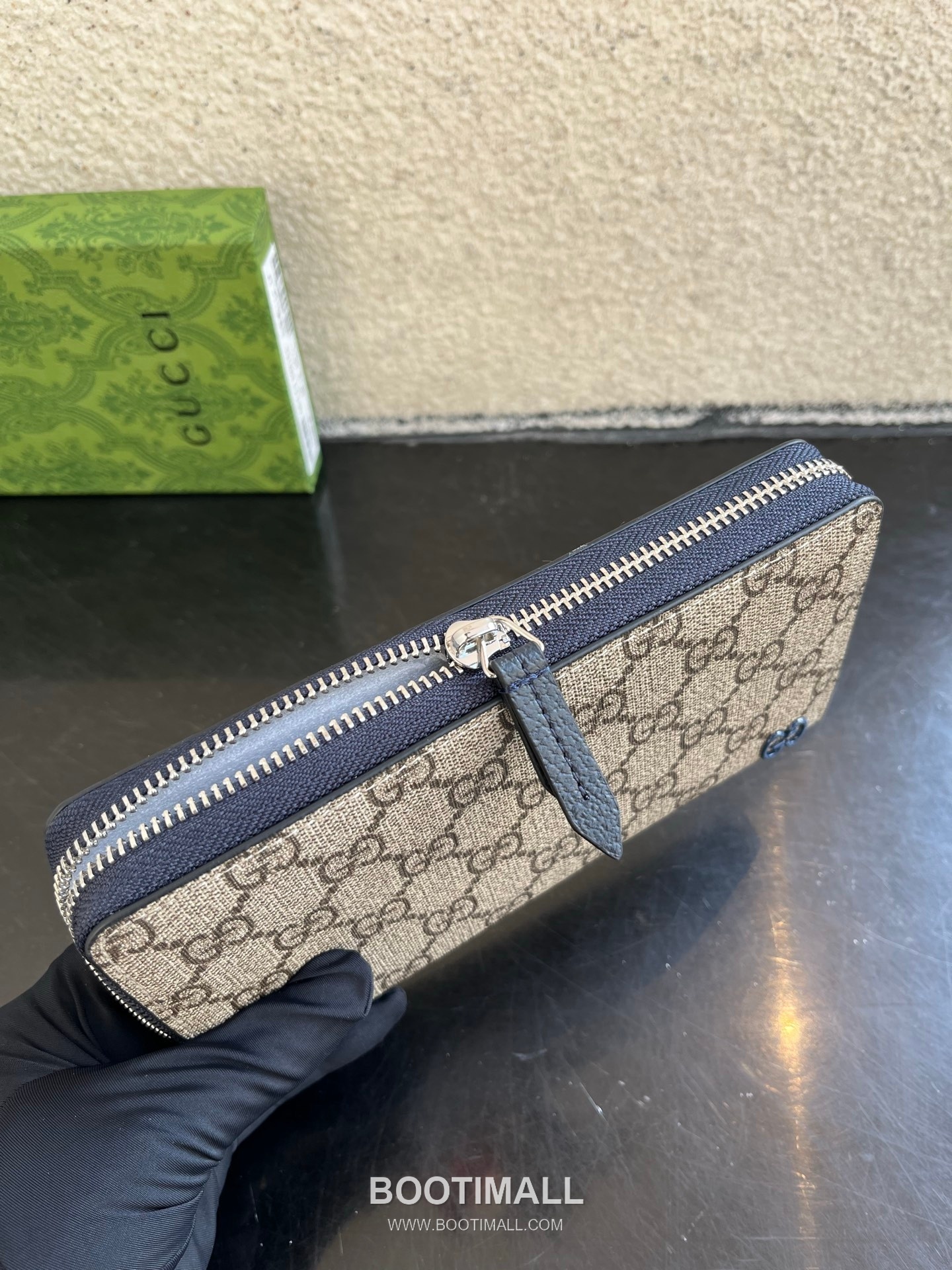 Gucci GG Supreme PVC Wallet with Double G Logo Leather Trim Detail 구찌 GG 수프림 PVC 더블 G 로고 레더 트림 장지갑 856562 19cm 8