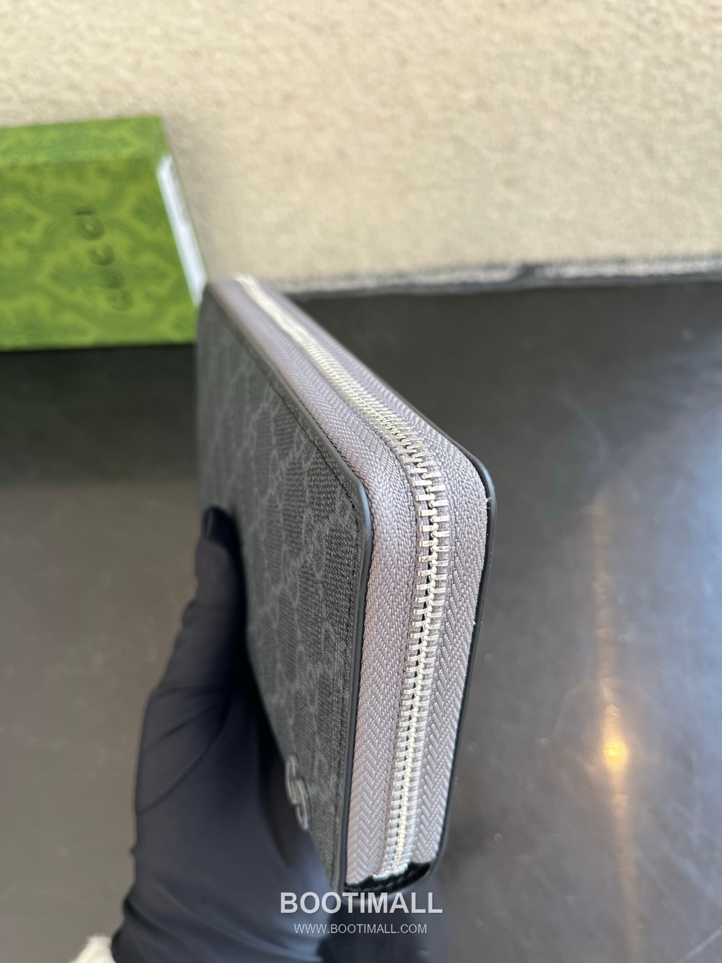 Gucci GG Supreme PVC Wallet with Double G Logo Leather Trim Detail 구찌 GG 수프림 PVC 더블 G 로고 레더 트림 장지갑 856562 19cm 5