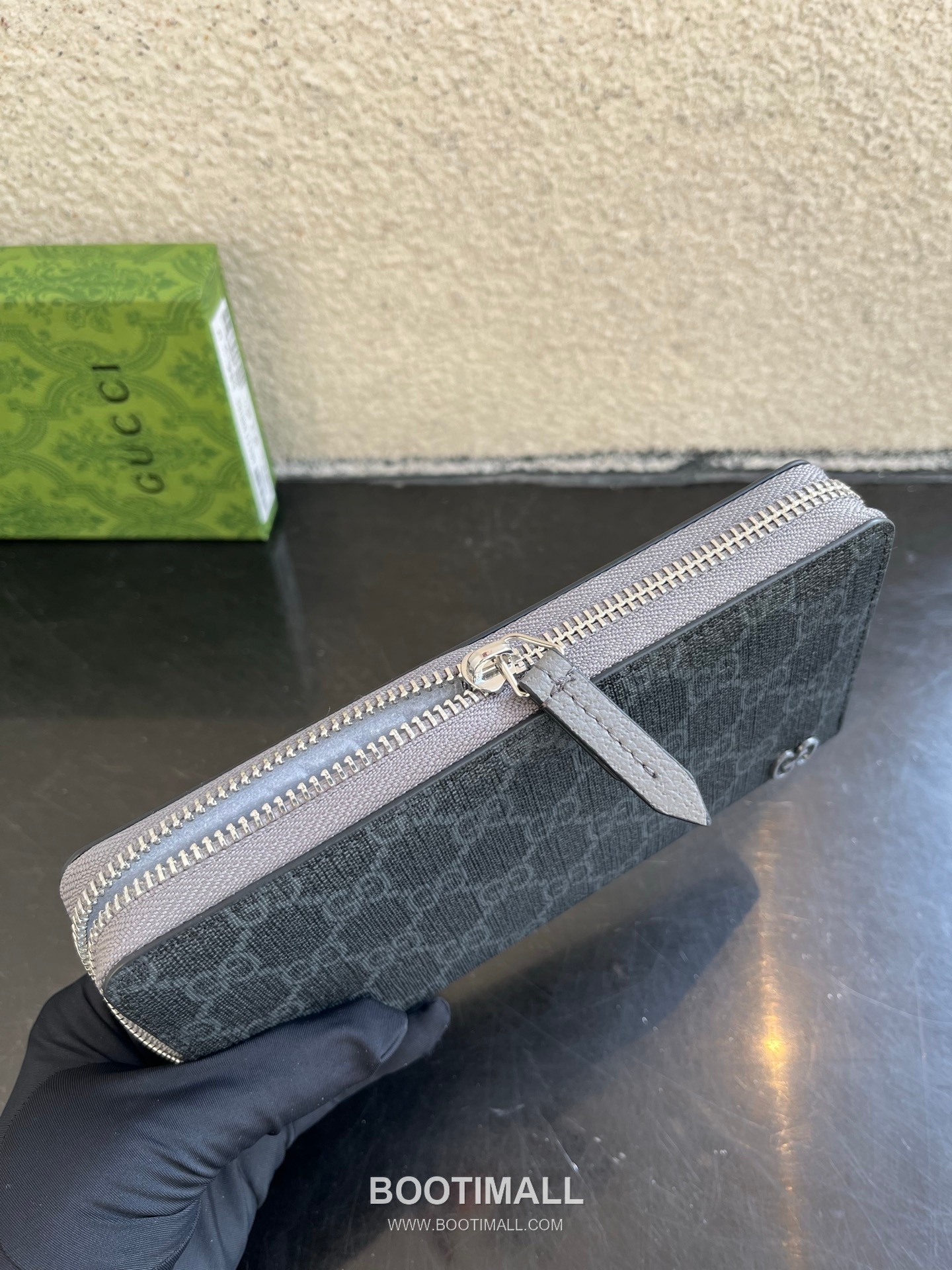 Gucci GG Supreme PVC Wallet with Double G Logo Leather Trim Detail 구찌 GG 수프림 PVC 더블 G 로고 레더 트림 장지갑 856562 19cm 8