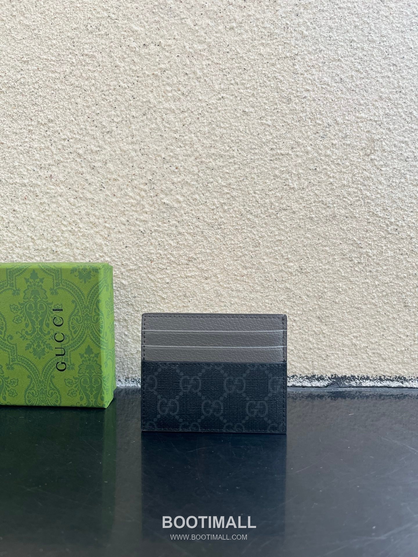 Gucci GG Supreme PVC Card Holder with Contrast Leather Interior Detail 구찌 GG 수프림 PVC 콘트라스트 레더 인테리어 카드홀더 795230 10cm 2