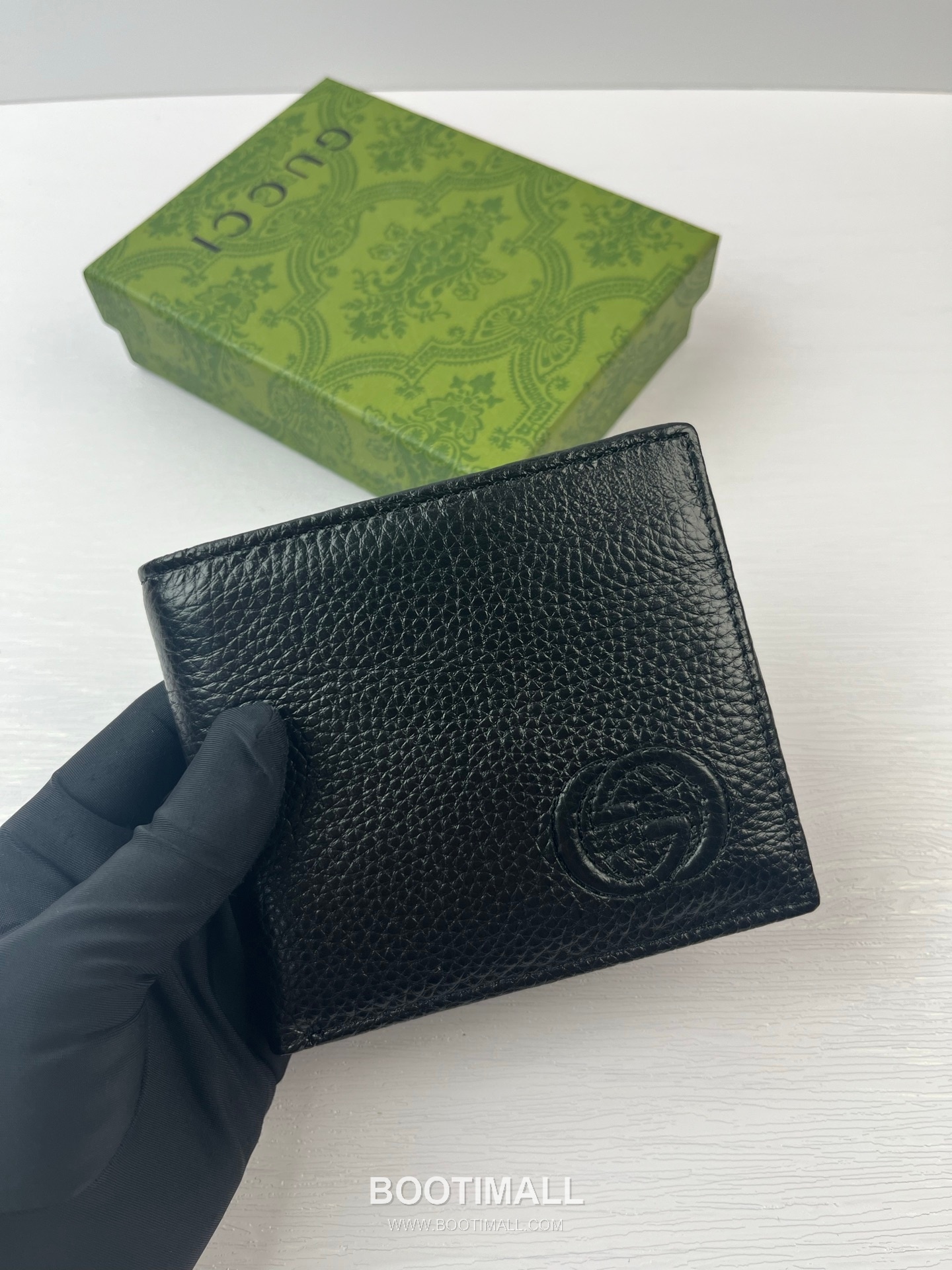 Gucci GG Calfskin Leather Bi-Fold Wallet with Logo Detail 구찌 GG 카프스킨 레더 바이폴드 반지갑 6812 11cm 3