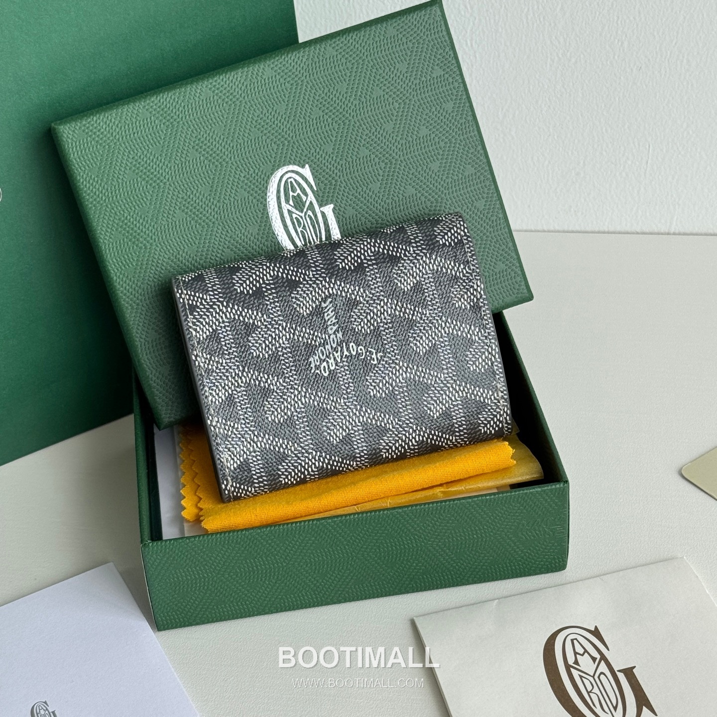 Goyard Marigny Goyardine Canvas Calfskin Coin Wallet with Snap Closure 고야드 마리니 고야르딘 캔버스 카프스킨 코인 지갑 스냅클로저 3312 10cm 3
