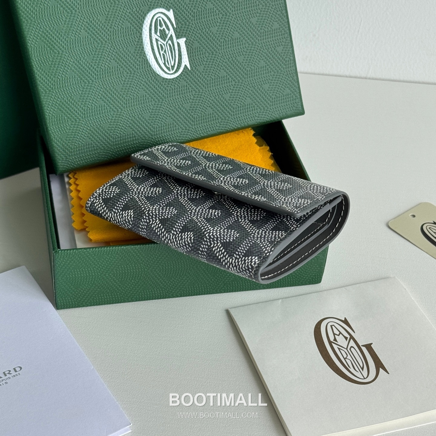 Goyard Marigny Goyardine Canvas Calfskin Coin Wallet with Snap Closure 고야드 마리니 고야르딘 캔버스 카프스킨 코인 지갑 스냅클로저 3312 10cm 4