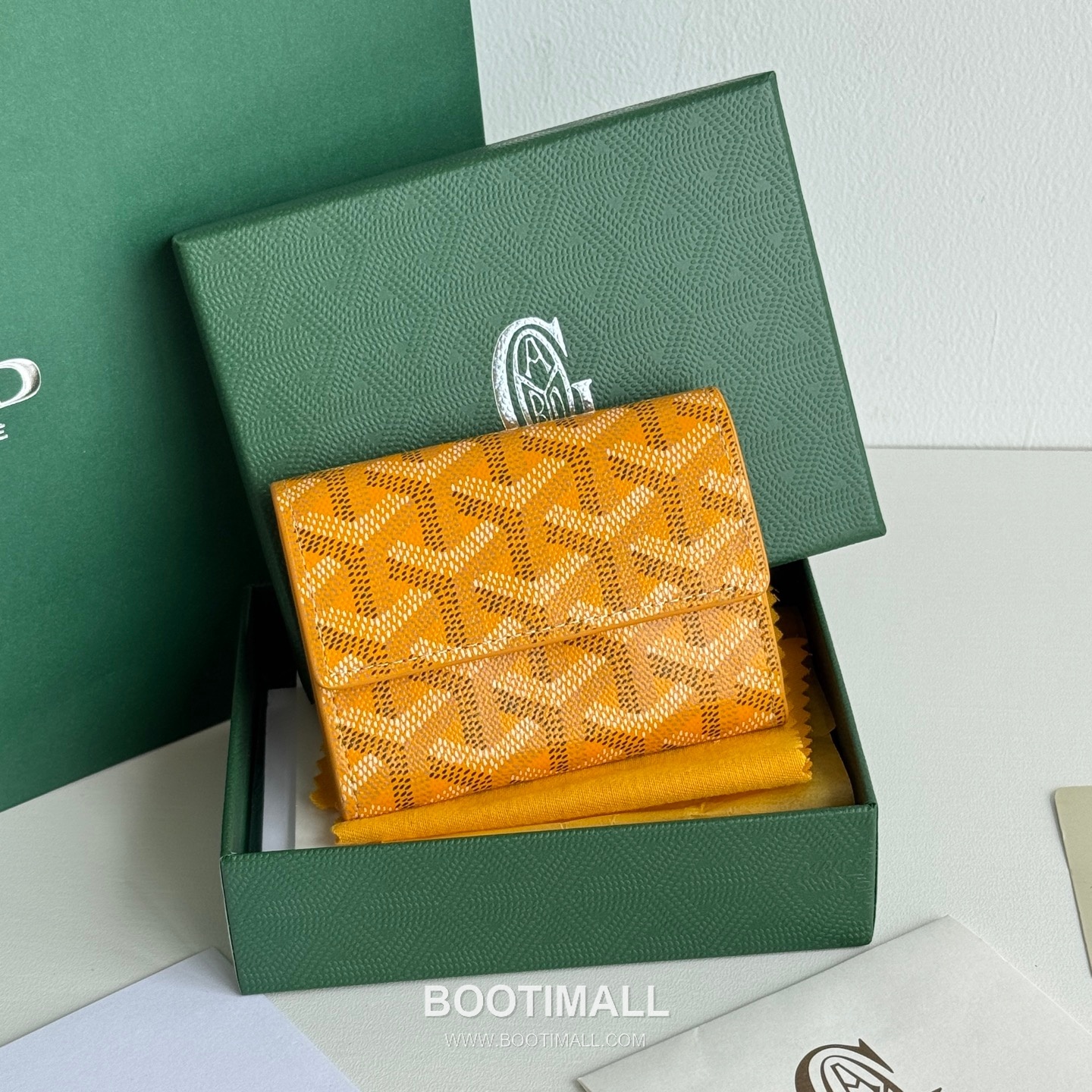 Goyard Marigny Goyardine Canvas Calfskin Coin Wallet with Snap Closure 고야드 마리니 고야르딘 캔버스 카프스킨 코인 지갑 스냅클로저 3312 10cm 2