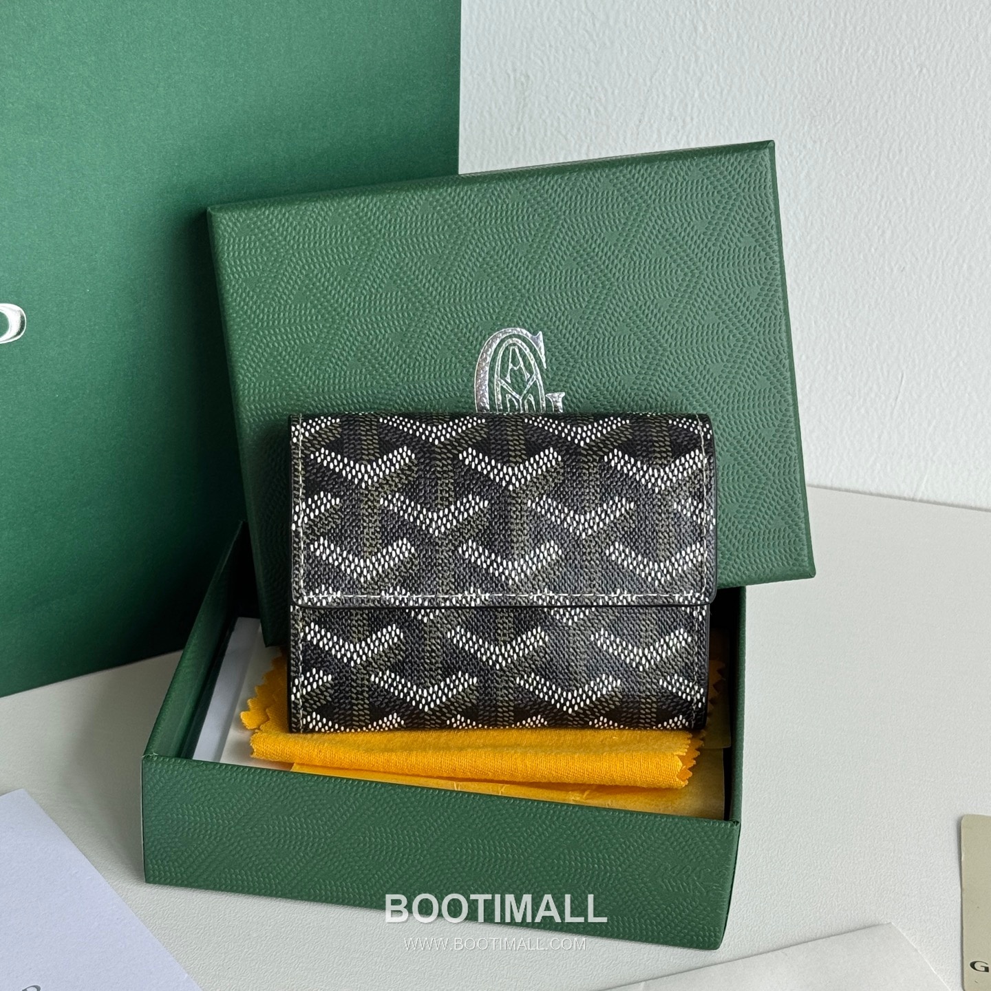 Goyard Marigny Goyardine Canvas Calfskin Coin Wallet with Snap Closure 고야드 마리니 고야르딘 캔버스 카프스킨 코인 지갑 스냅클로저 3312 10cm 2