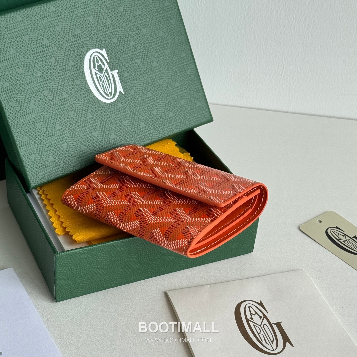 Goyard Marigny Goyardine Canvas Calfskin Coin Wallet with Snap Closure 고야드 마리니 고야르딘 캔버스 카프스킨 코인 지갑 스냅클로저 3312 10cm 4