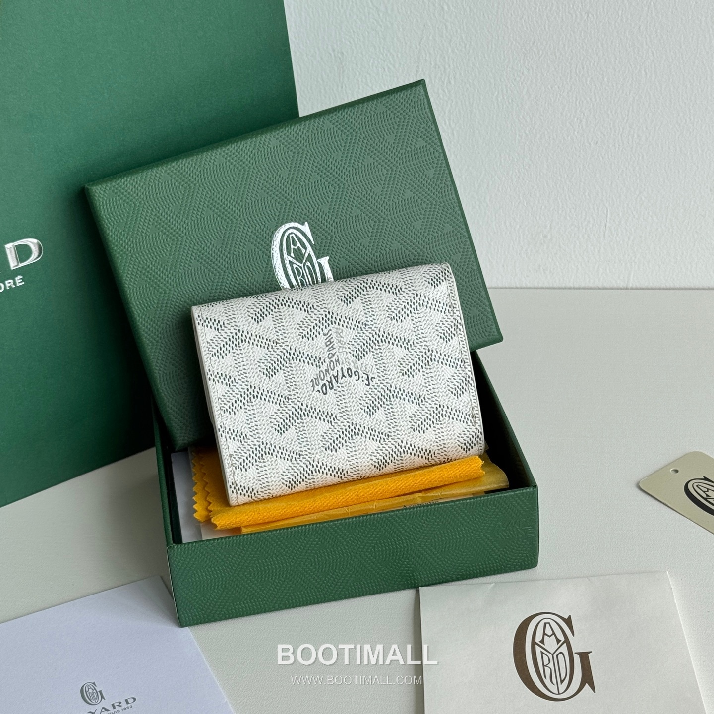 Goyard Marigny Goyardine Canvas Calfskin Coin Wallet with Snap Closure 고야드 마리니 고야르딘 캔버스 카프스킨 코인 지갑 스냅클로저 3312 10cm 3