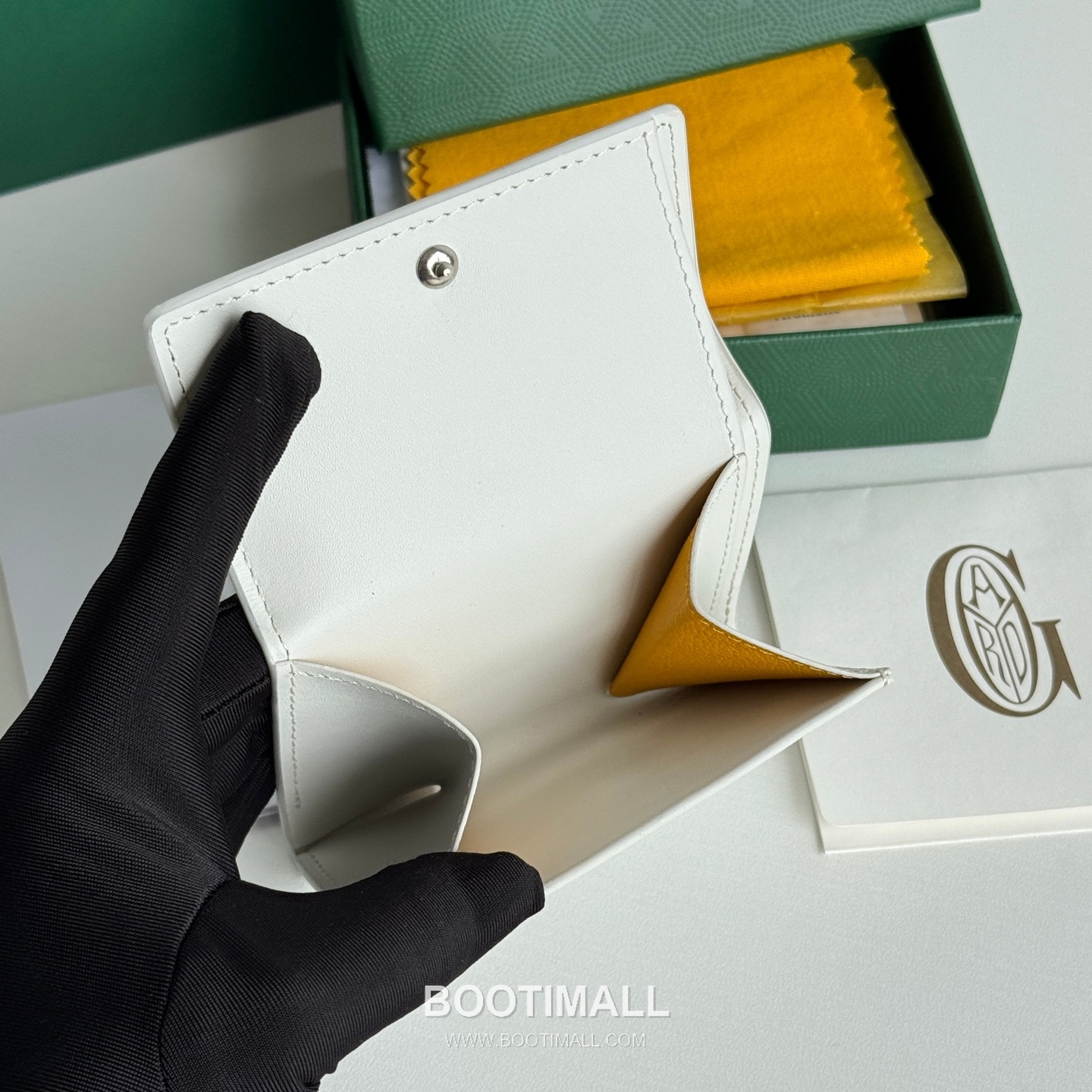 Goyard Marigny Goyardine Canvas Calfskin Coin Wallet with Snap Closure 고야드 마리니 고야르딘 캔버스 카프스킨 코인 지갑 스냅클로저 3312 10cm 8