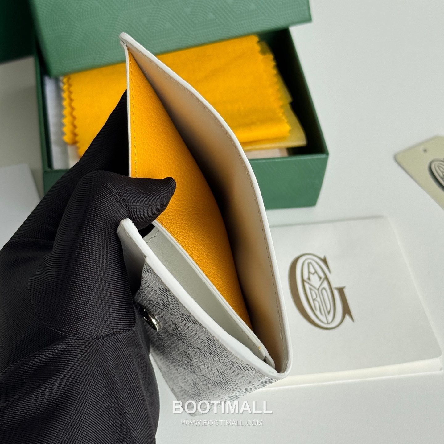 Goyard Marigny Goyardine Canvas Calfskin Coin Wallet with Snap Closure 고야드 마리니 고야르딘 캔버스 카프스킨 코인 지갑 스냅클로저 3312 10cm 9