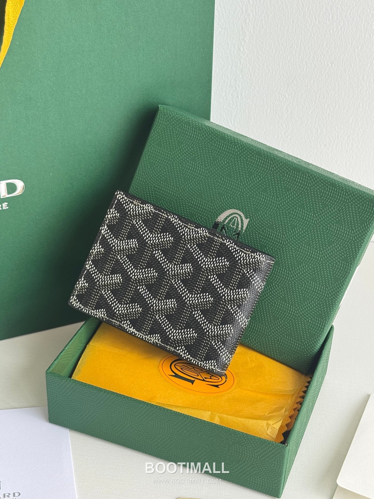 Goyard Insert Victoire Goyardine Canvas Vauzelles Calfskin Card Holder with Slim Insert Design 고야드 인서트 빅투아르 고야르딘 캔버스 보젤 카프스킨 카드홀더 슬림 인서트 3311 10cm 3