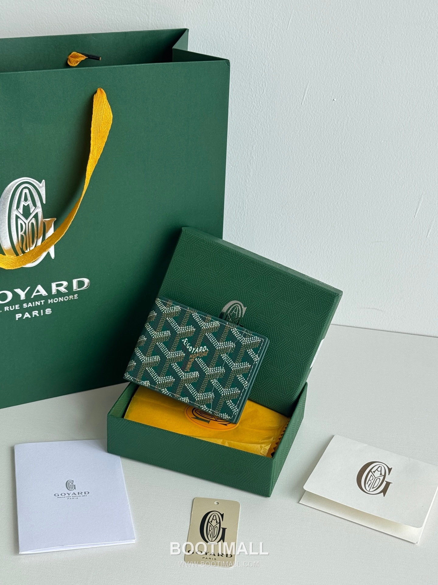 Goyard Insert Victoire Goyardine Canvas Vauzelles Calfskin Card Holder with Slim Insert Design 고야드 인서트 빅투아르 고야르딘 캔버스 보젤 카프스킨 카드홀더 슬림 인서트 3311 10cm 1