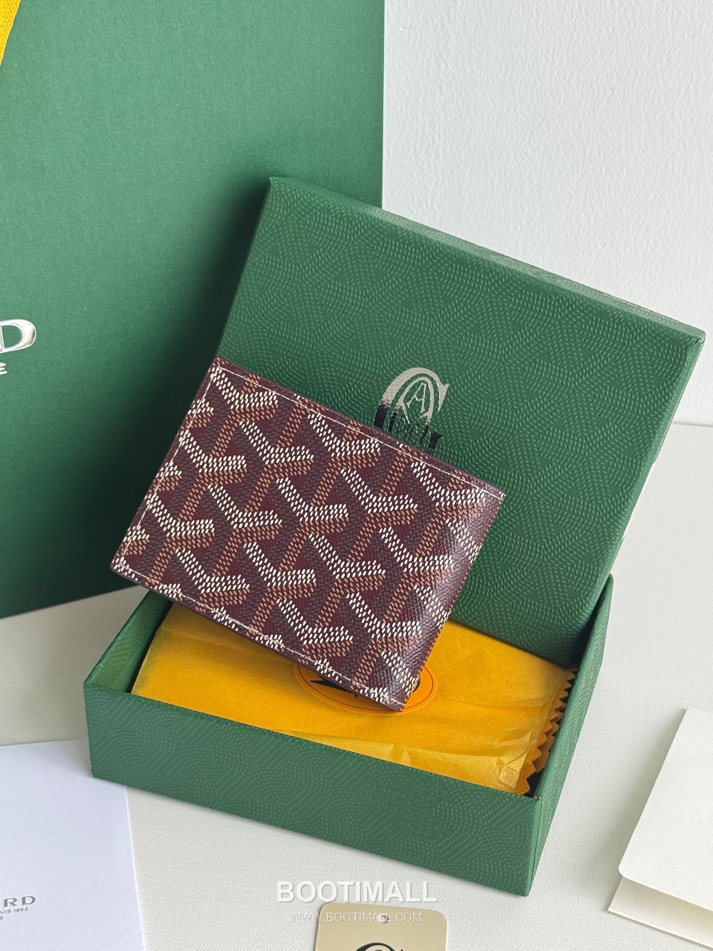 Goyard Insert Victoire Goyardine Canvas Vauzelles Calfskin Card Holder with Slim Insert Design 고야드 인서트 빅투아르 고야르딘 캔버스 보젤 카프스킨 카드홀더 슬림 인서트 3311 10cm 3