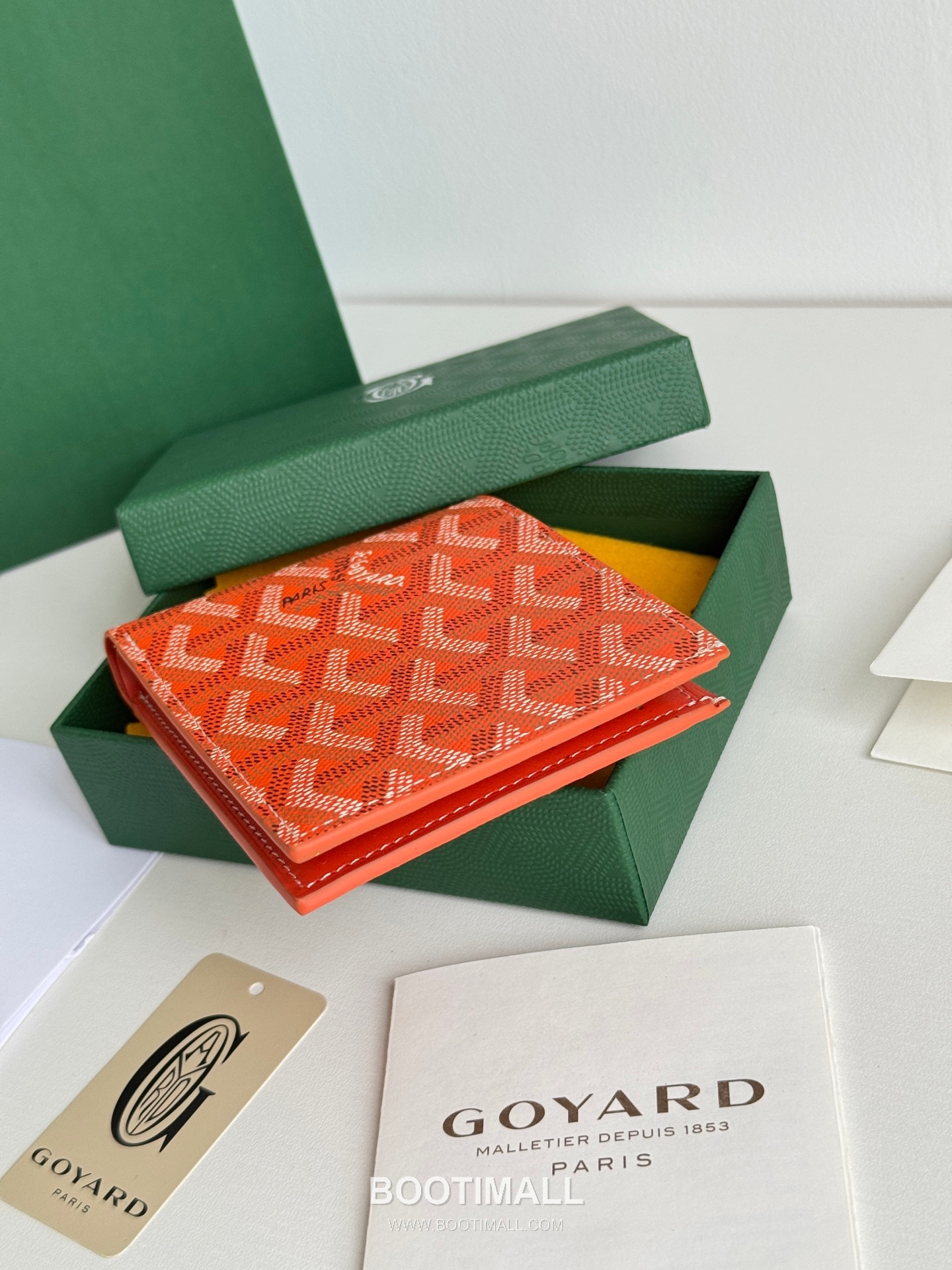 Goyard Goyardine Canvas Bi-Fold Wallet with 8 Card Slots 고야드 고야르딘 캔버스 바이폴드 카드지갑 3303 11cm 6
