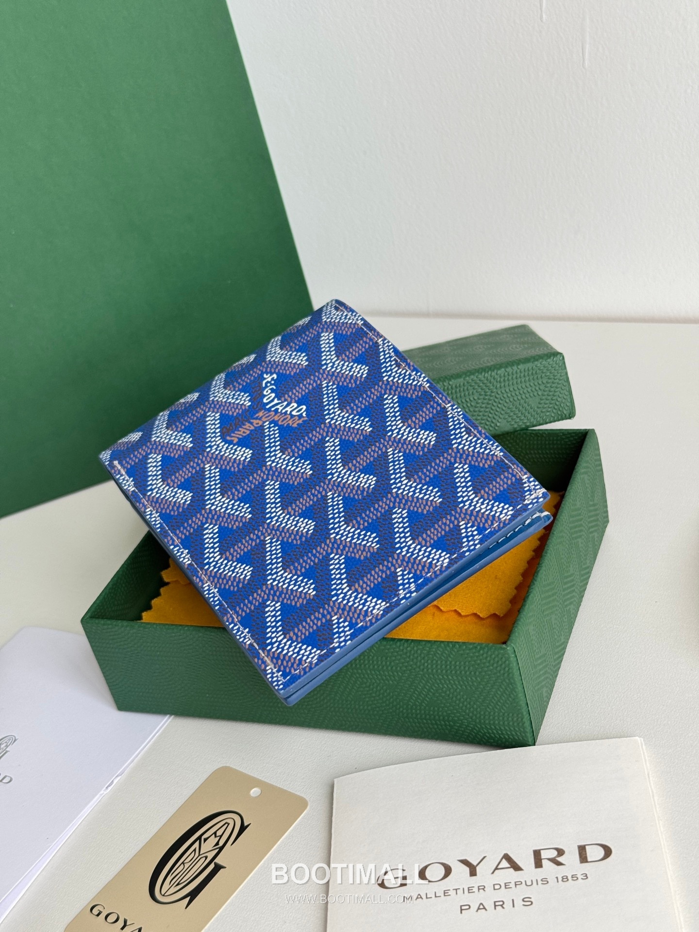 Goyard Goyardine Canvas Bi-Fold Wallet with 8 Card Slots 고야드 고야르딘 캔버스 바이폴드 카드지갑 3303 11cm 6