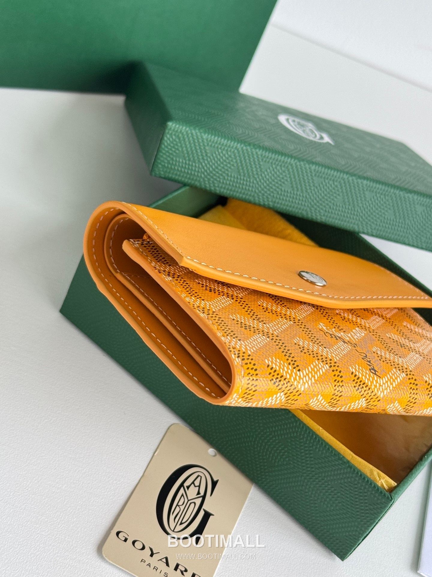 Goyard Saint-Gabriel Goyardine Canvas Trifold Wallet with Flap Closure 고야드 생가브리엘 고야르딘 캔버스 트리폴드 지갑 플랩클로저 3319 12cm 5