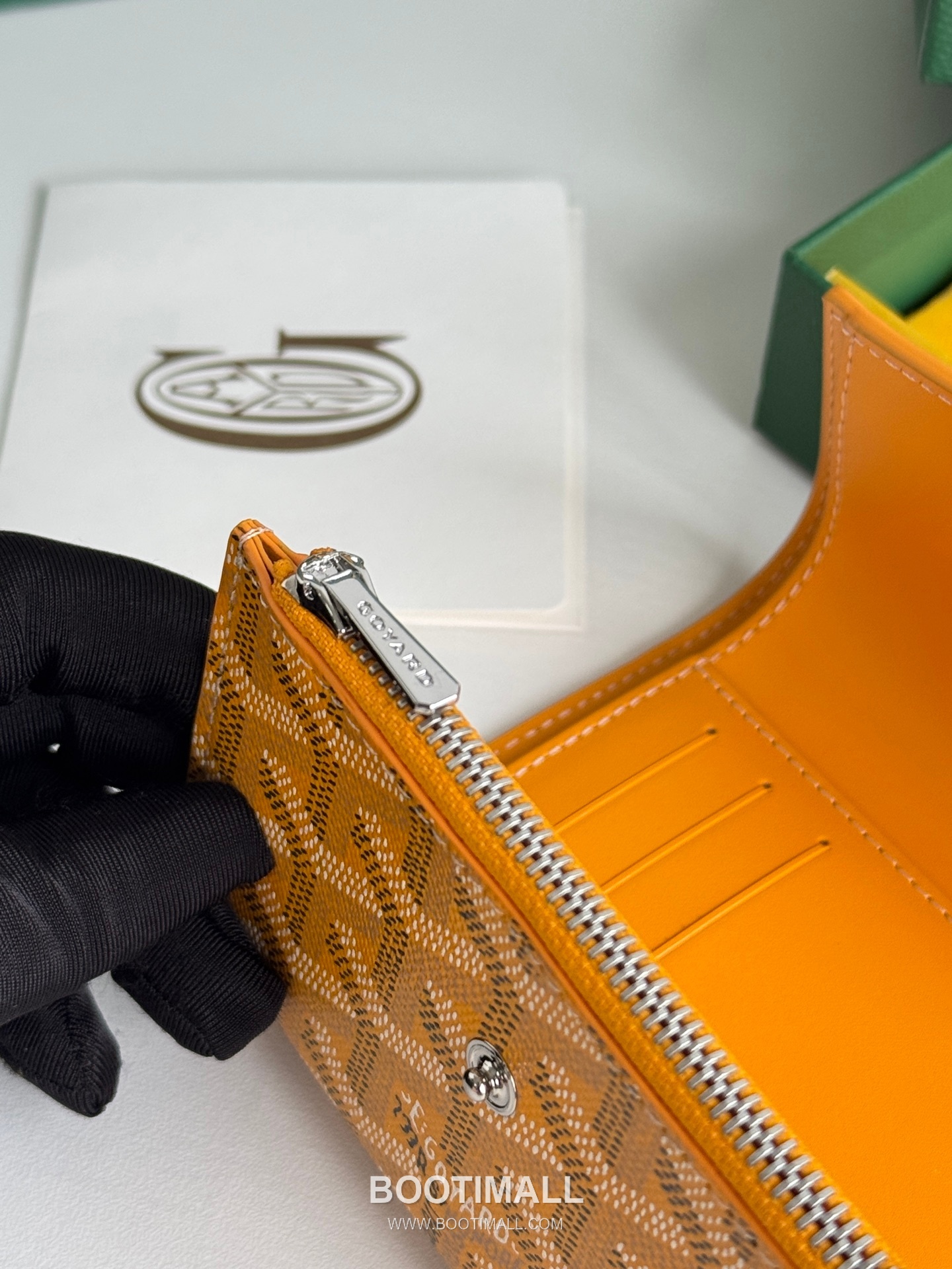 Goyard Saint-Gabriel Goyardine Canvas Trifold Wallet with Flap Closure 고야드 생가브리엘 고야르딘 캔버스 트리폴드 지갑 플랩클로저 3319 12cm 10