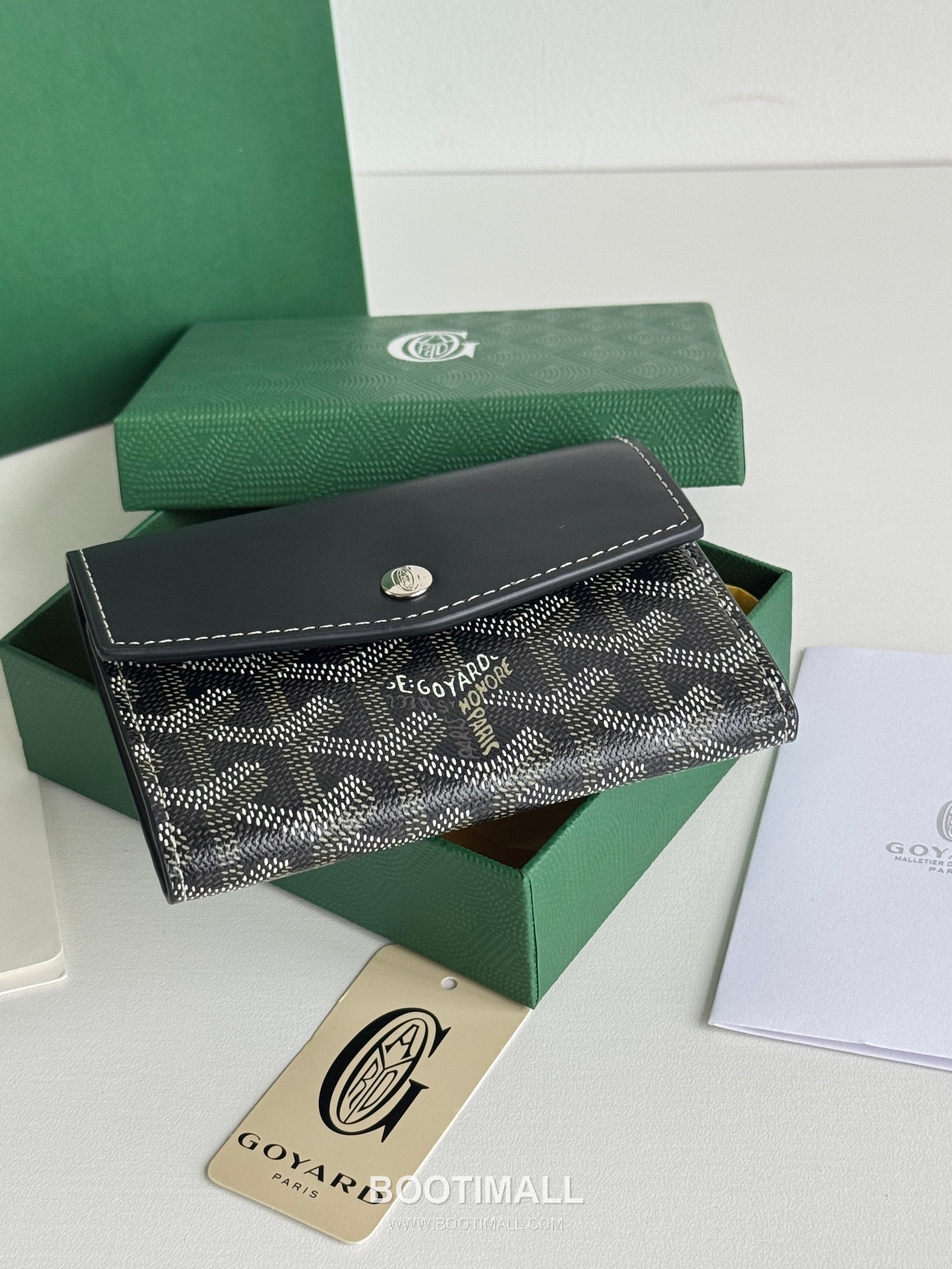 Goyard Saint-Gabriel Goyardine Canvas Trifold Wallet with Flap Closure 고야드 생가브리엘 고야르딘 캔버스 트리폴드 지갑 플랩클로저 3319 12cm 5