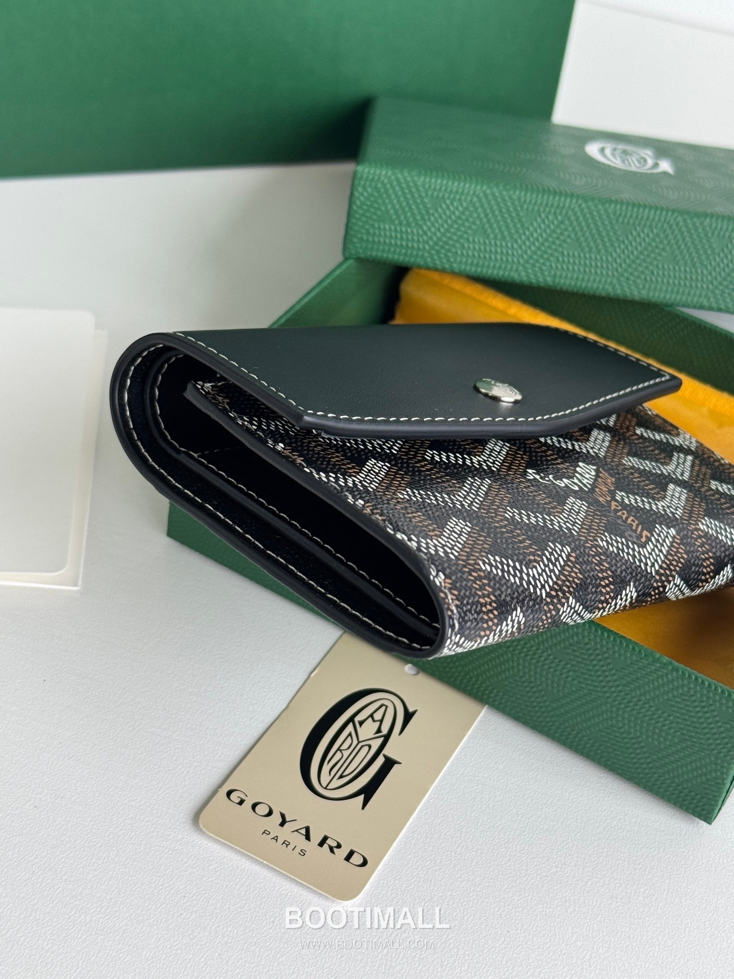 Goyard Saint-Gabriel Goyardine Canvas Trifold Wallet with Flap Closure 고야드 생가브리엘 고야르딘 캔버스 트리폴드 지갑 플랩클로저 3319 12cm 5