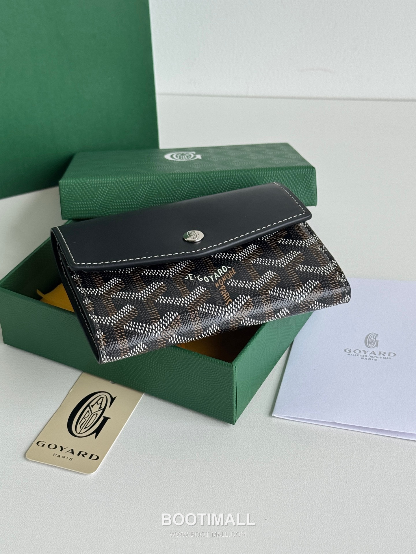 Goyard Saint-Gabriel Goyardine Canvas Trifold Wallet with Flap Closure 고야드 생가브리엘 고야르딘 캔버스 트리폴드 지갑 플랩클로저 3319 12cm 6