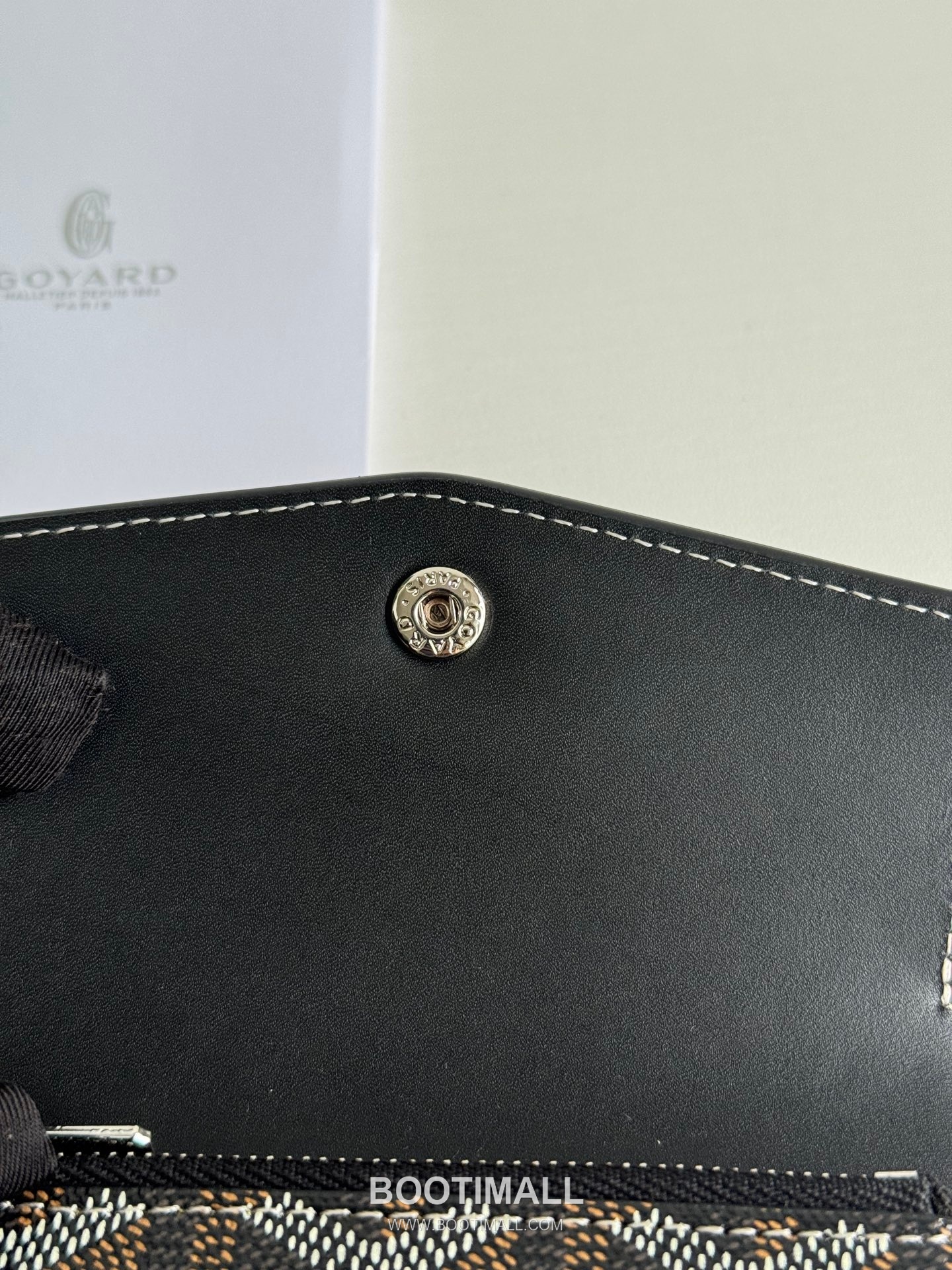 Goyard Saint-Gabriel Goyardine Canvas Trifold Wallet with Flap Closure 고야드 생가브리엘 고야르딘 캔버스 트리폴드 지갑 플랩클로저 3319 12cm 11