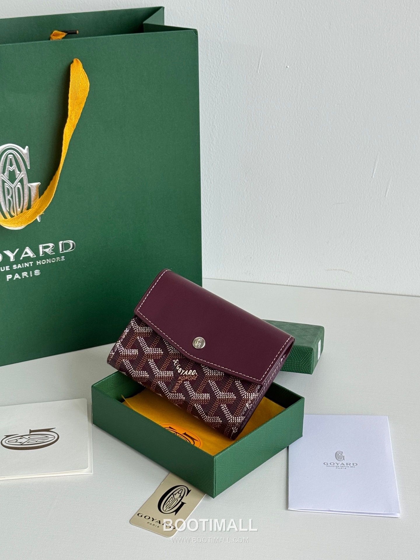 Goyard Saint-Gabriel Goyardine Canvas Trifold Wallet with Flap Closure 고야드 생가브리엘 고야르딘 캔버스 트리폴드 지갑 플랩클로저 3319 12cm 1