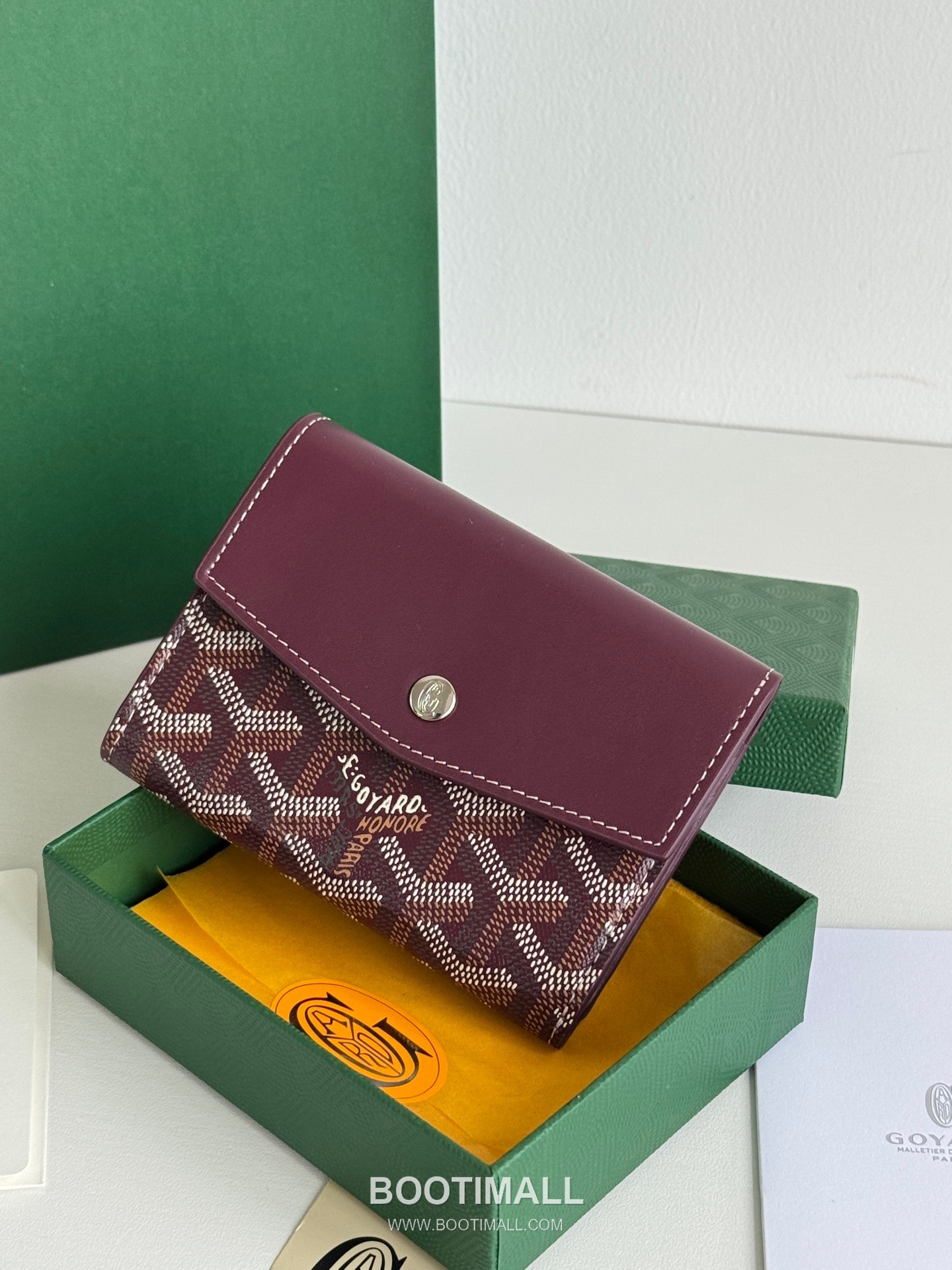 Goyard Saint-Gabriel Goyardine Canvas Trifold Wallet with Flap Closure 고야드 생가브리엘 고야르딘 캔버스 트리폴드 지갑 플랩클로저 3319 12cm 2
