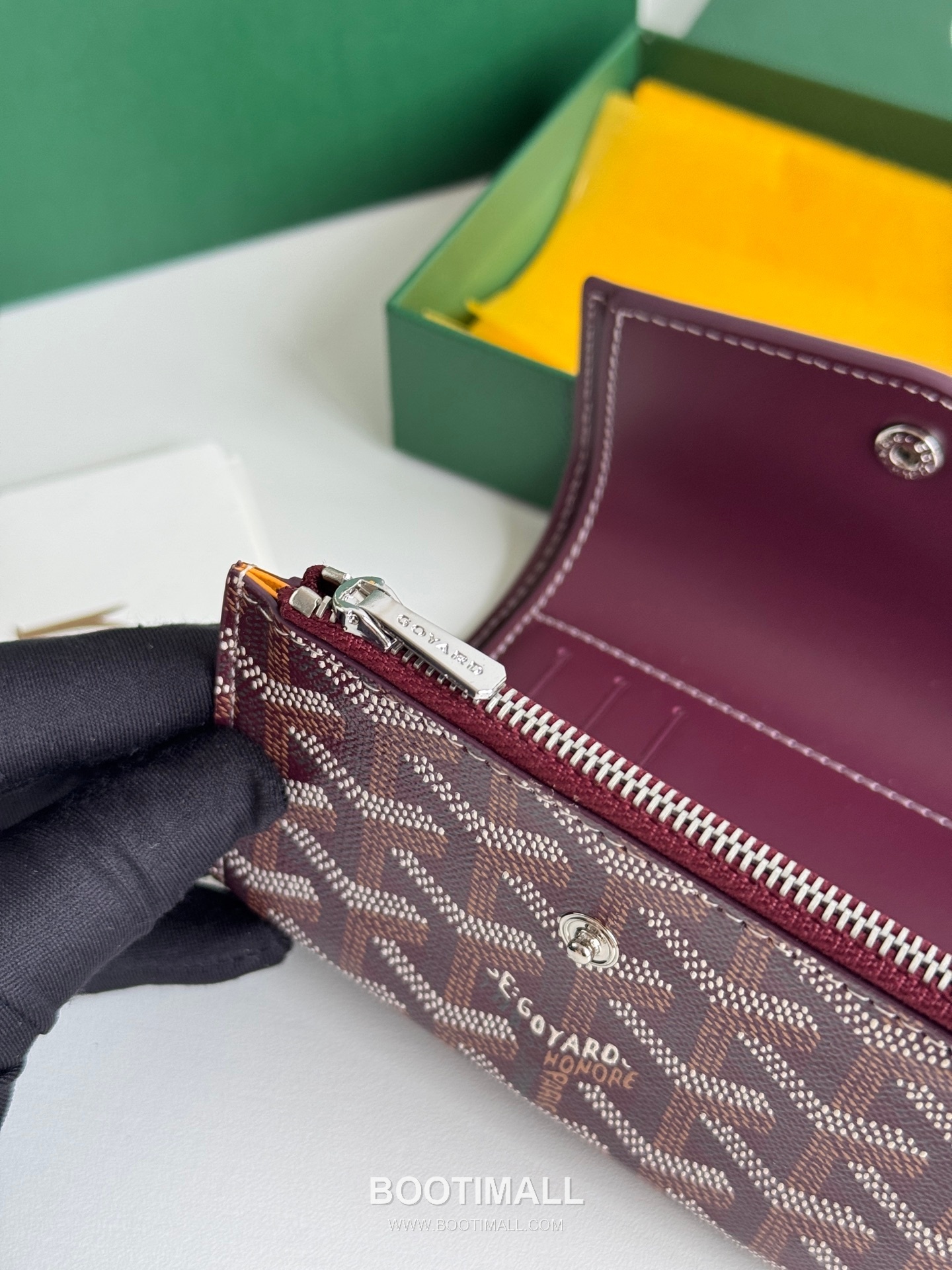 Goyard Saint-Gabriel Goyardine Canvas Trifold Wallet with Flap Closure 고야드 생가브리엘 고야르딘 캔버스 트리폴드 지갑 플랩클로저 3319 12cm 9