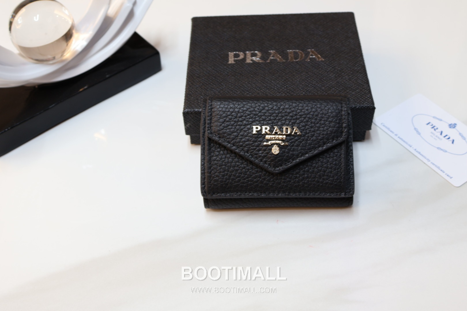 Prada Calfskin Leather Coin Wallet with Snap Closure 프라다 카프스킨 레더 코인 지갑 스냅클로저 2519 10.5cm 1