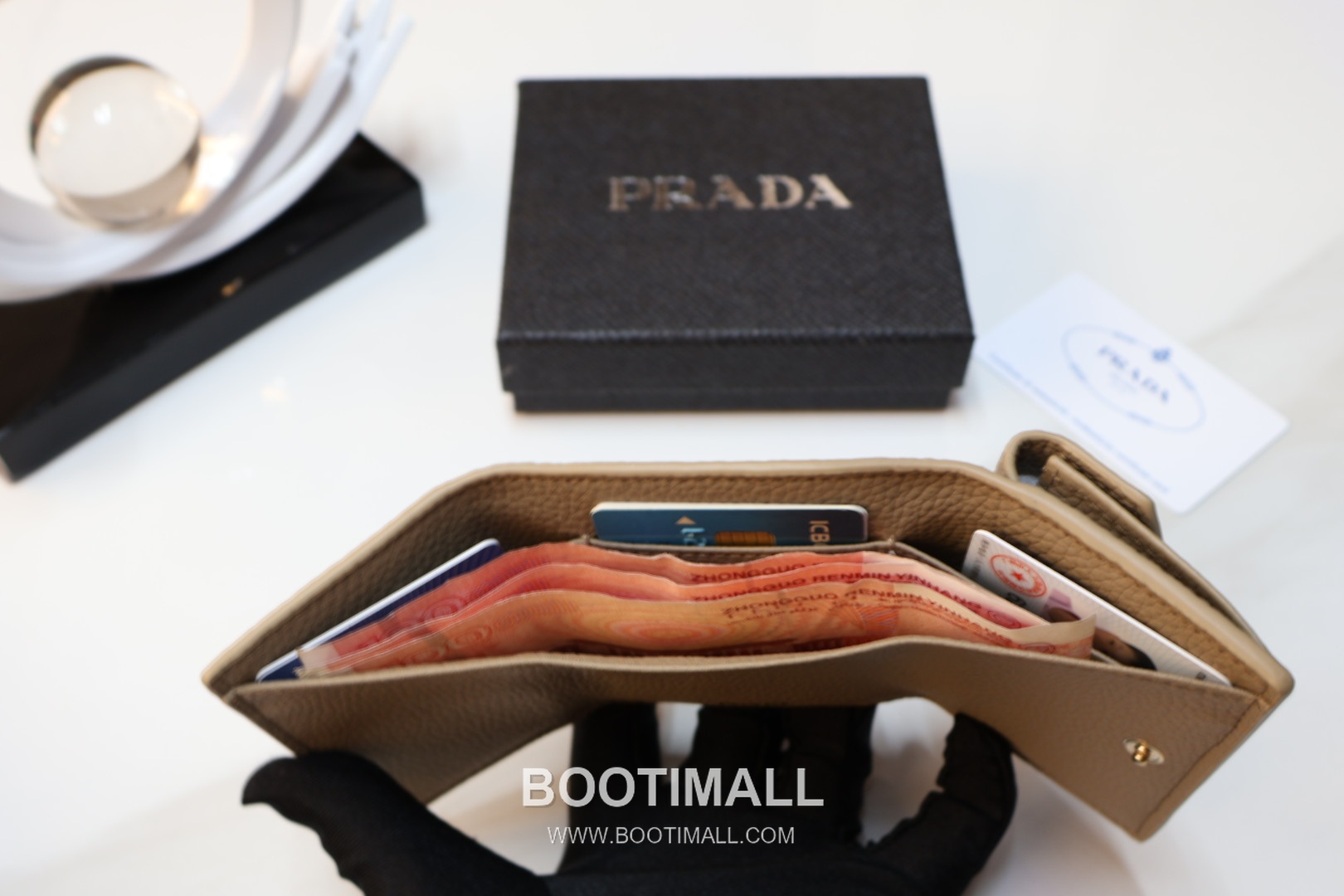 Prada Calfskin Leather Coin Wallet with Snap Closure 프라다 카프스킨 레더 코인 지갑 스냅클로저 2519 10.5cm 7