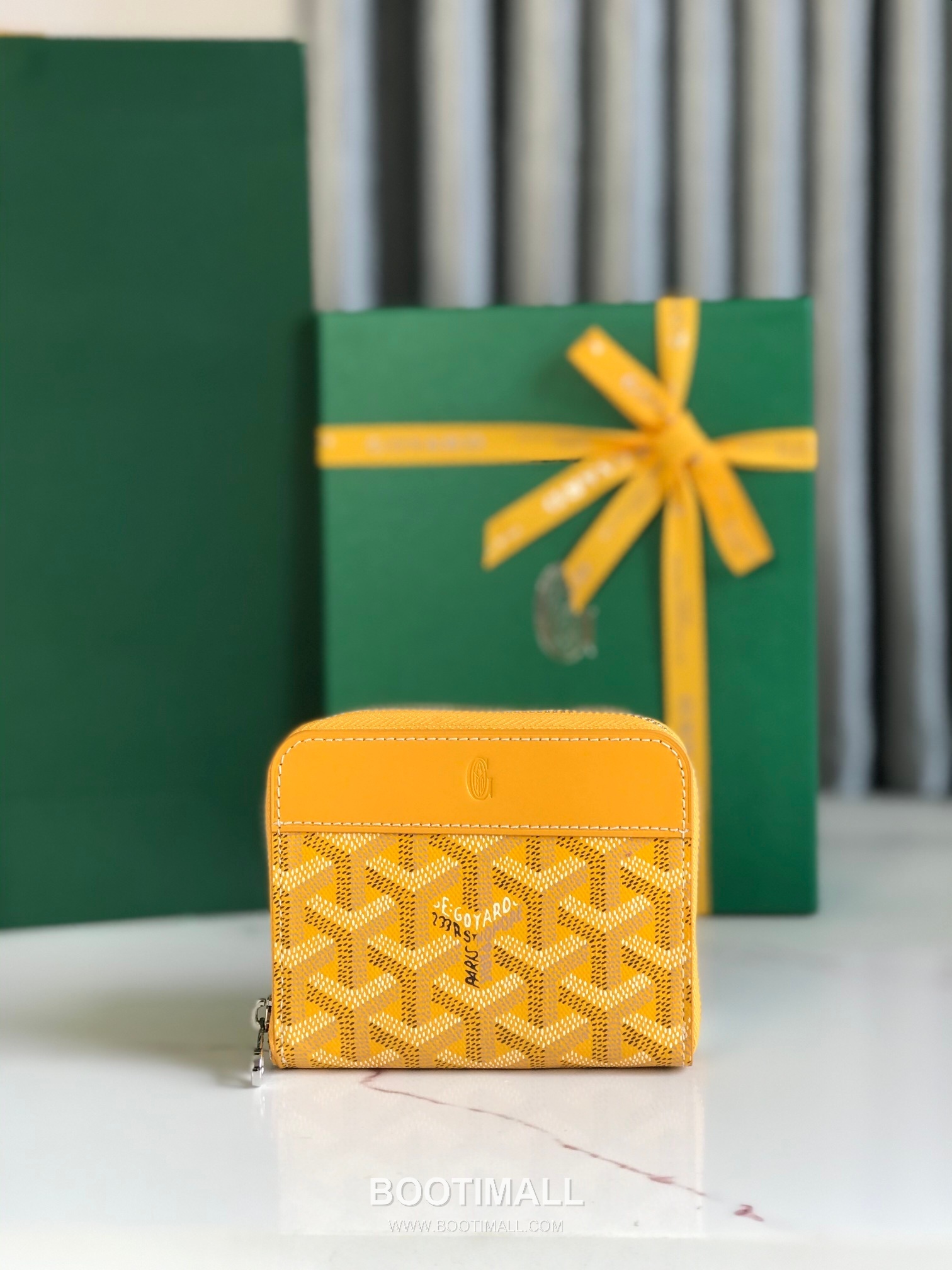 Goyard Matignon Mini Goyardine Canvas Zip Coin Wallet with Card Slots 고야드 마티뇽 미니 고야르딘 캔버스 집 코인 지갑 카드슬롯 020605 11.5cm 1