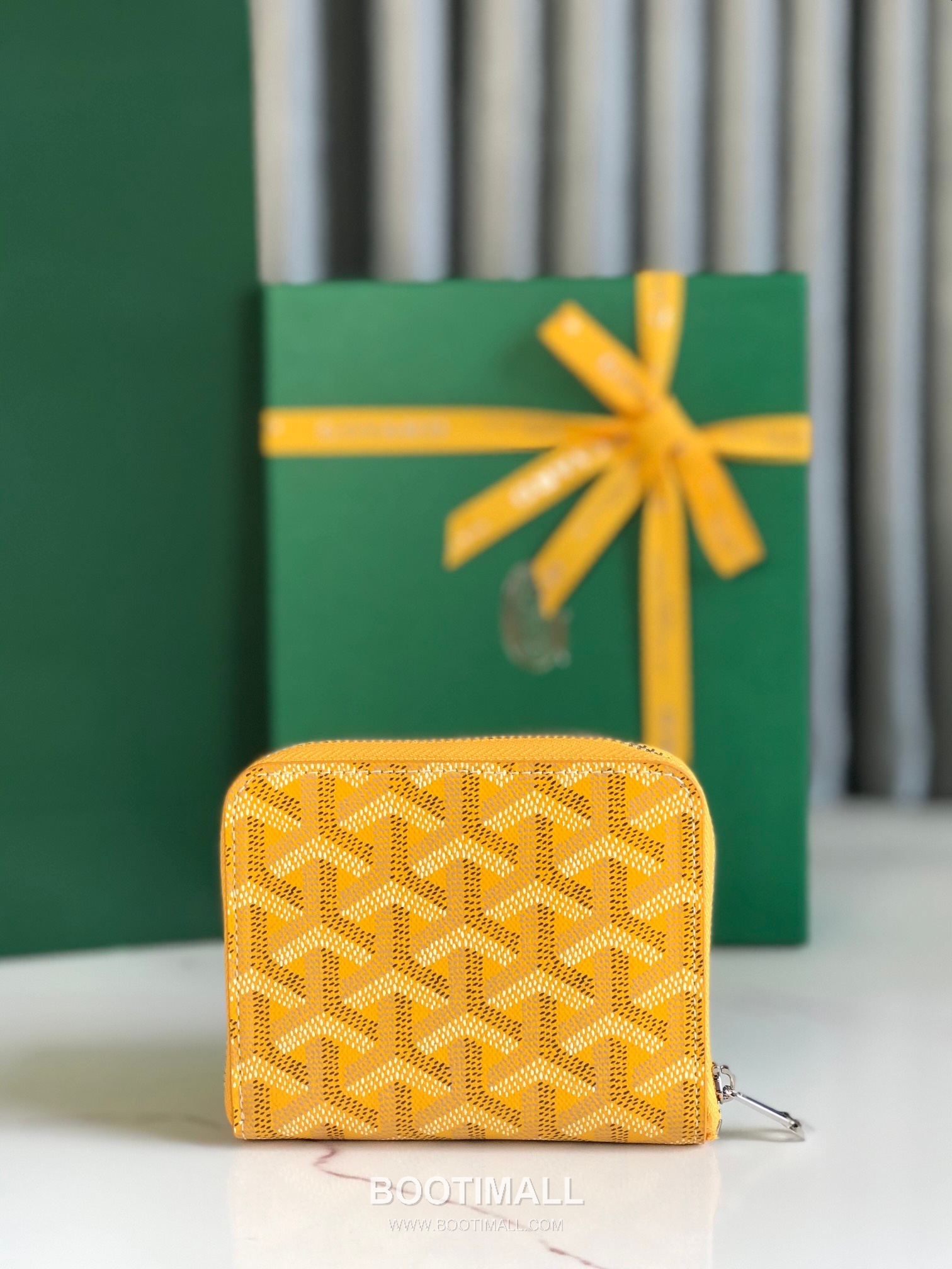 Goyard Matignon Mini Goyardine Canvas Zip Coin Wallet with Card Slots 고야드 마티뇽 미니 고야르딘 캔버스 집 코인 지갑 카드슬롯 020605 11.5cm 2