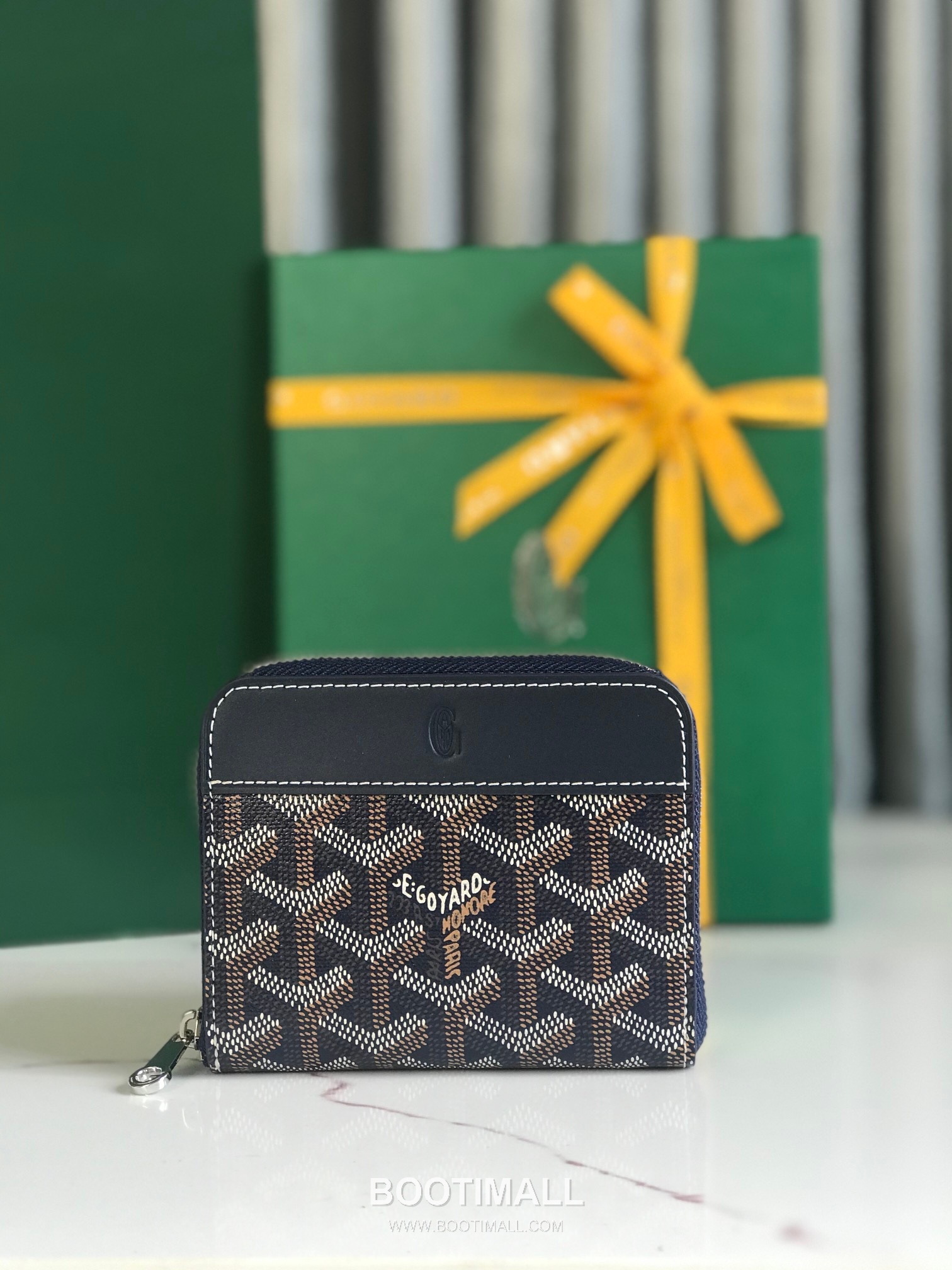 Goyard Matignon Mini Goyardine Canvas Zip Coin Wallet with Card Slots 고야드 마티뇽 미니 고야르딘 캔버스 집 코인 지갑 카드슬롯 020605 11.5cm 1