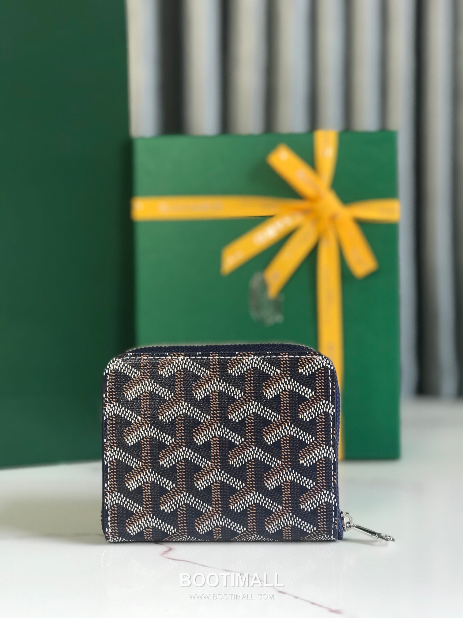 Goyard Matignon Mini Goyardine Canvas Zip Coin Wallet with Card Slots 고야드 마티뇽 미니 고야르딘 캔버스 집 코인 지갑 카드슬롯 020605 11.5cm 2