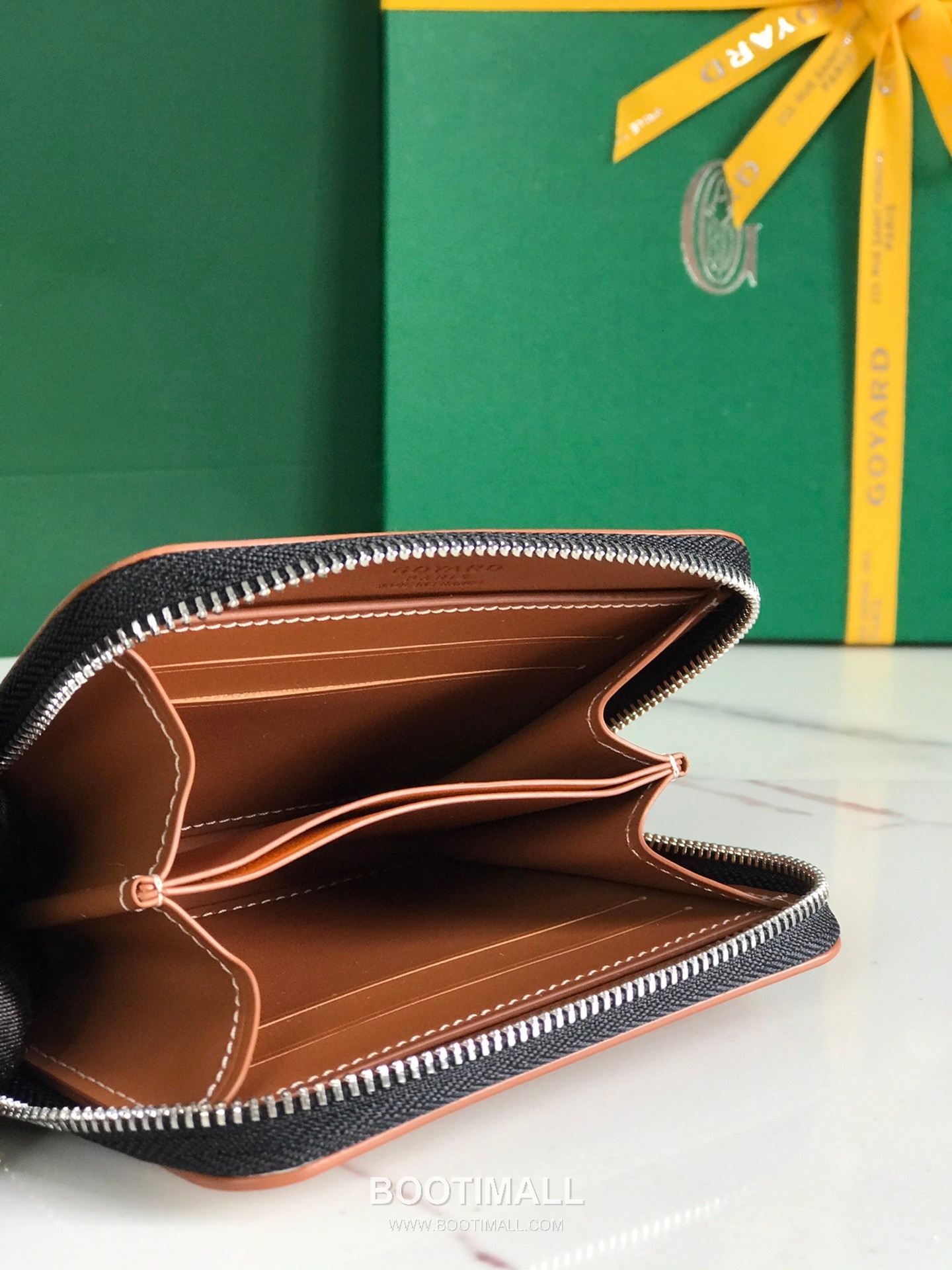 Goyard Matignon Mini Goyardine Canvas Zip Coin Wallet with Card Slots 고야드 마티뇽 미니 고야르딘 캔버스 집 코인 지갑 카드슬롯 020605 11.5cm 5