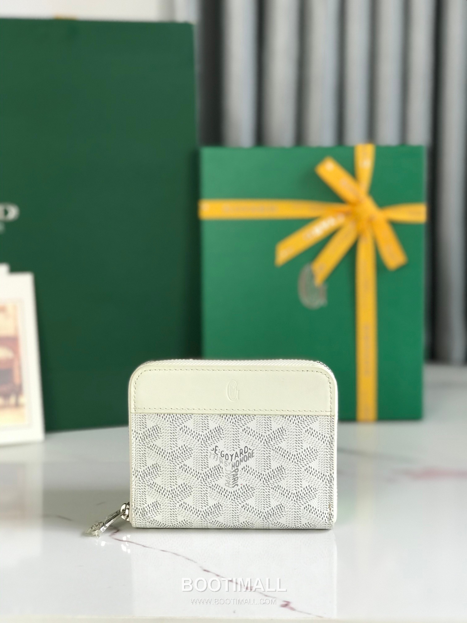 Goyard Matignon Mini Goyardine Canvas Zip Coin Wallet with Card Slots 고야드 마티뇽 미니 고야르딘 캔버스 집 코인 지갑 카드슬롯 020605 11.5cm 1