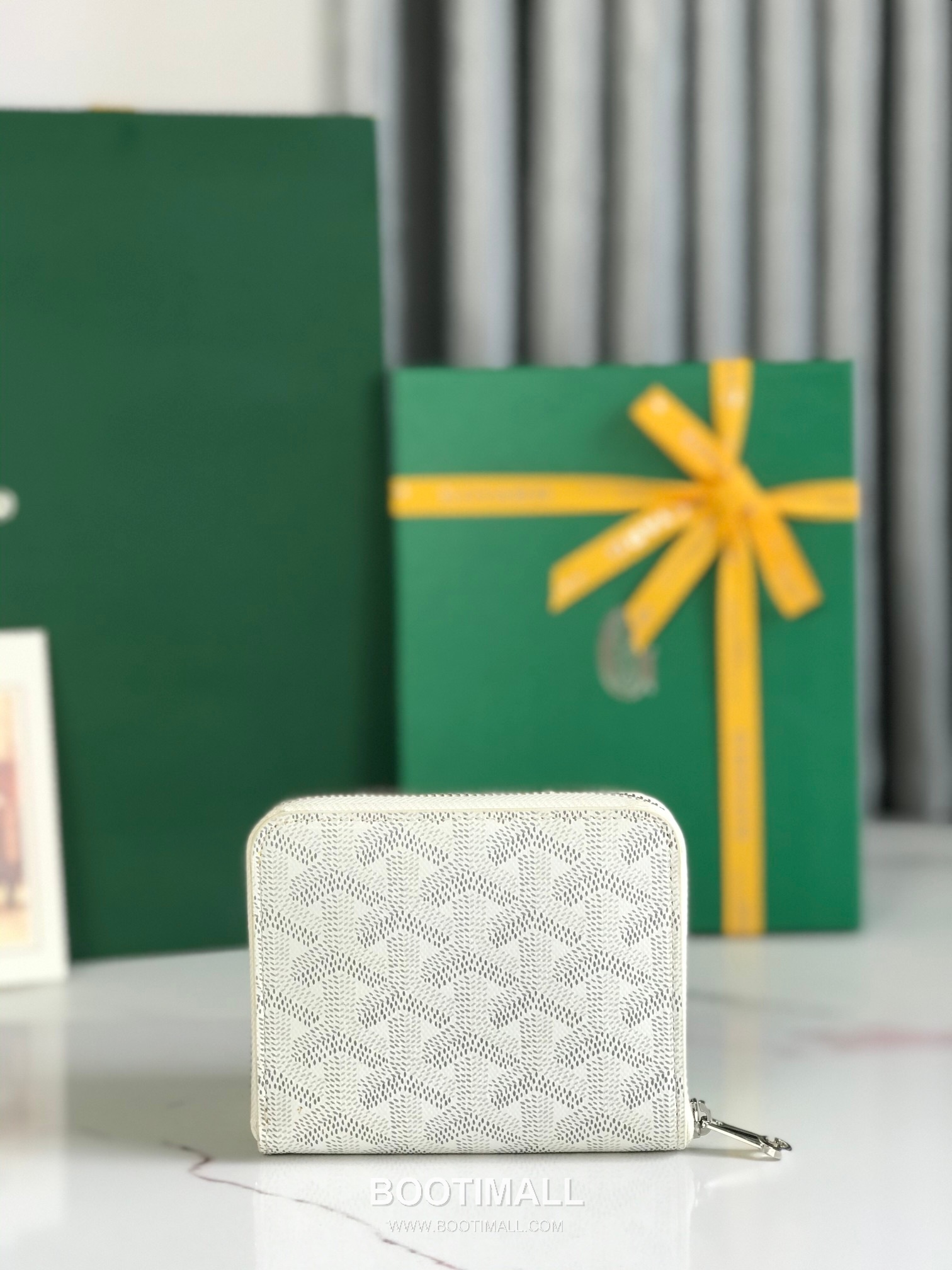 Goyard Matignon Mini Goyardine Canvas Zip Coin Wallet with Card Slots 고야드 마티뇽 미니 고야르딘 캔버스 집 코인 지갑 카드슬롯 020605 11.5cm 2