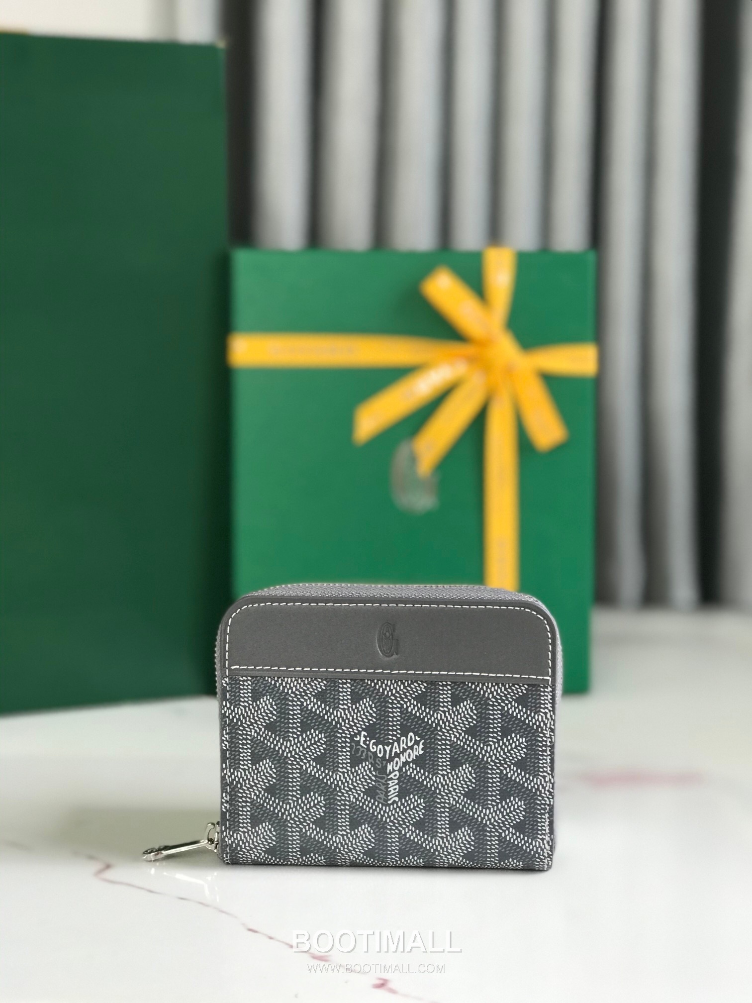 Goyard Matignon Mini Goyardine Canvas Zip Coin Wallet with Card Slots 고야드 마티뇽 미니 고야르딘 캔버스 집 코인 지갑 카드슬롯 020605 11.5cm 1