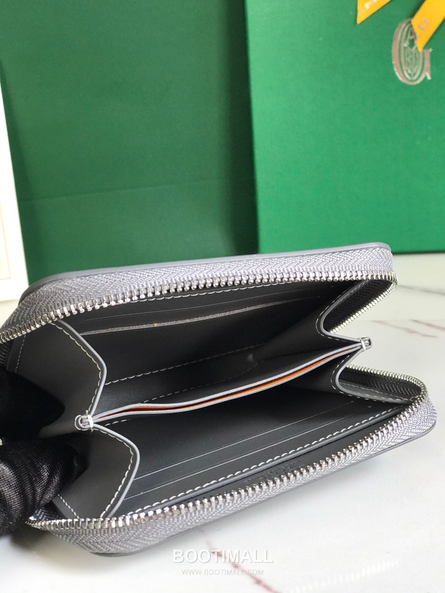 Goyard Matignon Mini Goyardine Canvas Zip Coin Wallet with Card Slots 고야드 마티뇽 미니 고야르딘 캔버스 집 코인 지갑 카드슬롯 020605 11.5cm 6