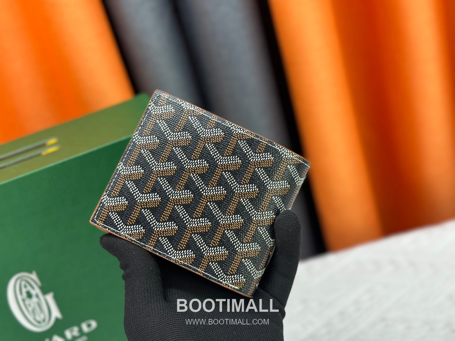 Goyard Goyardine Canvas Bi-Fold Wallet with 8 Card Slots 고야드 고야르딘 캔버스 바이폴드 카드지갑 G5126 11cm 2