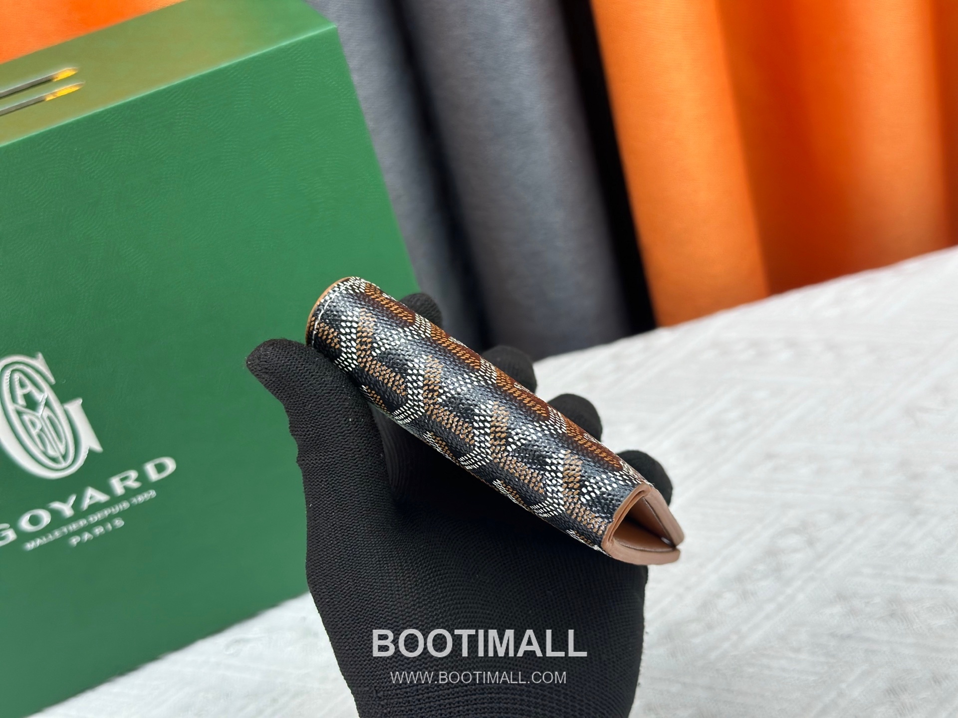 Goyard Goyardine Canvas Bi-Fold Wallet with 8 Card Slots 고야드 고야르딘 캔버스 바이폴드 카드지갑 G5126 11cm 5